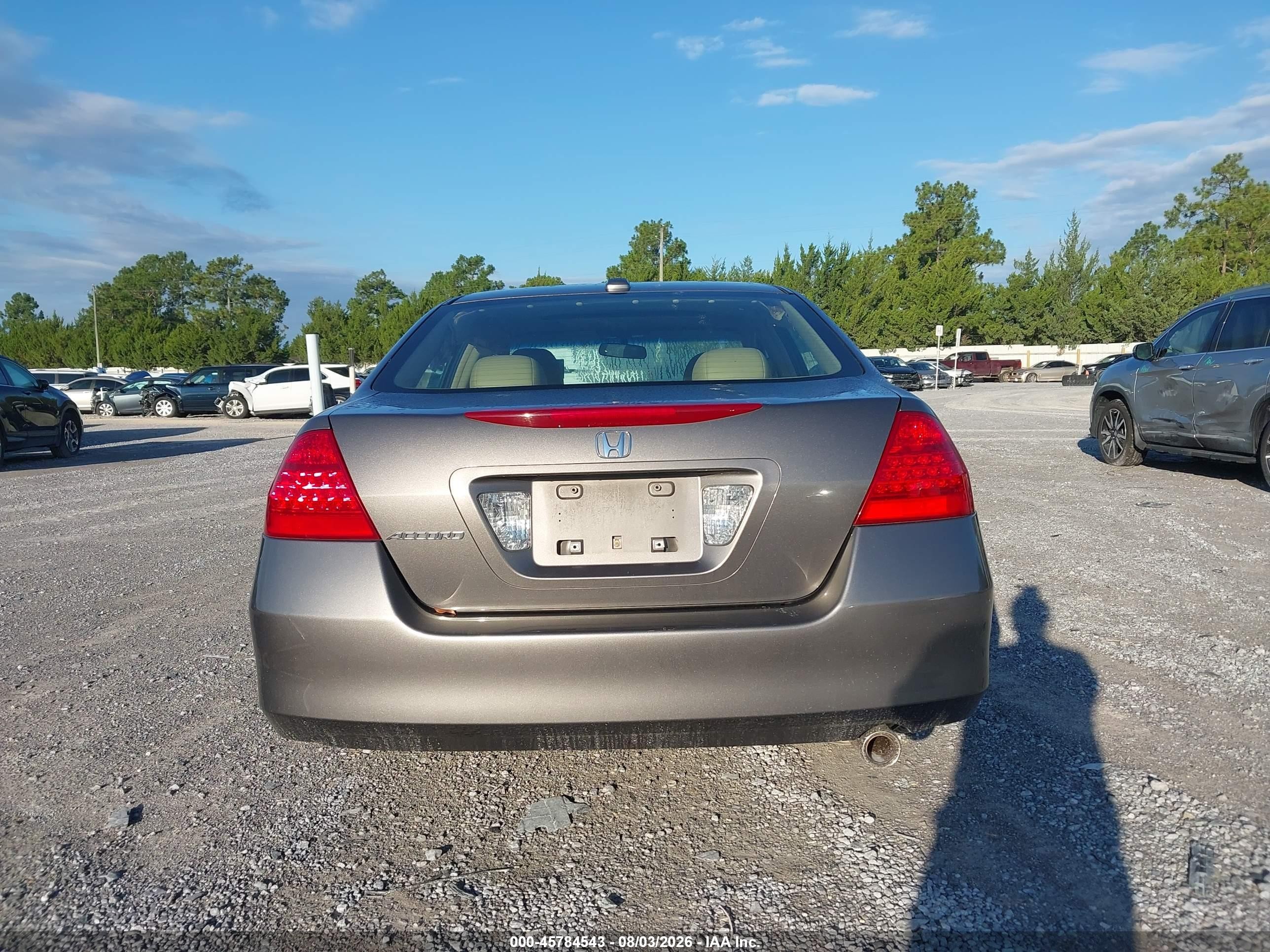 2007 Honda Accord 2.4 Ex Коричневый vin: 1HGCM56867A120628