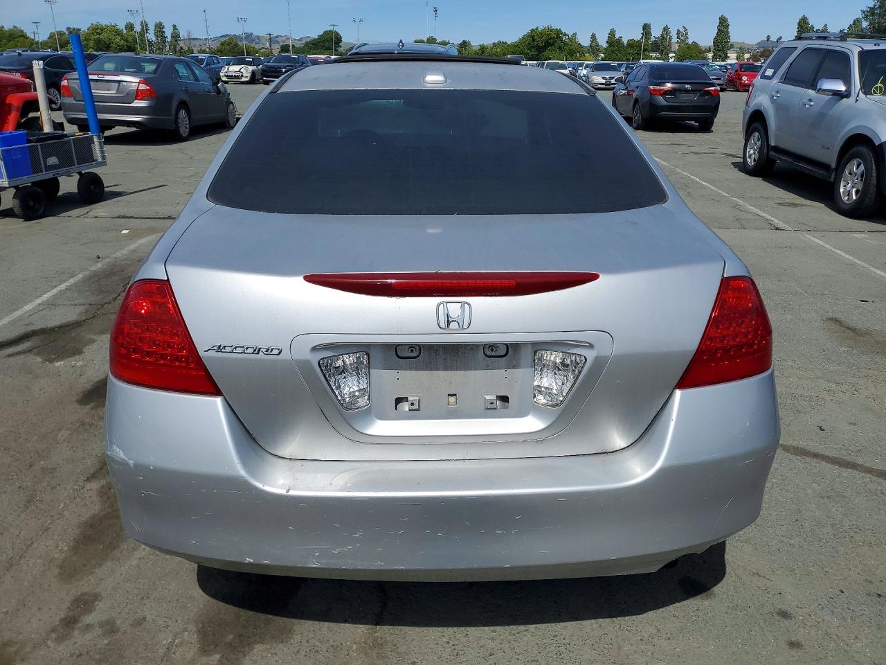 2007 Honda Accord Ex Silver vin: 1HGCM56867A124744