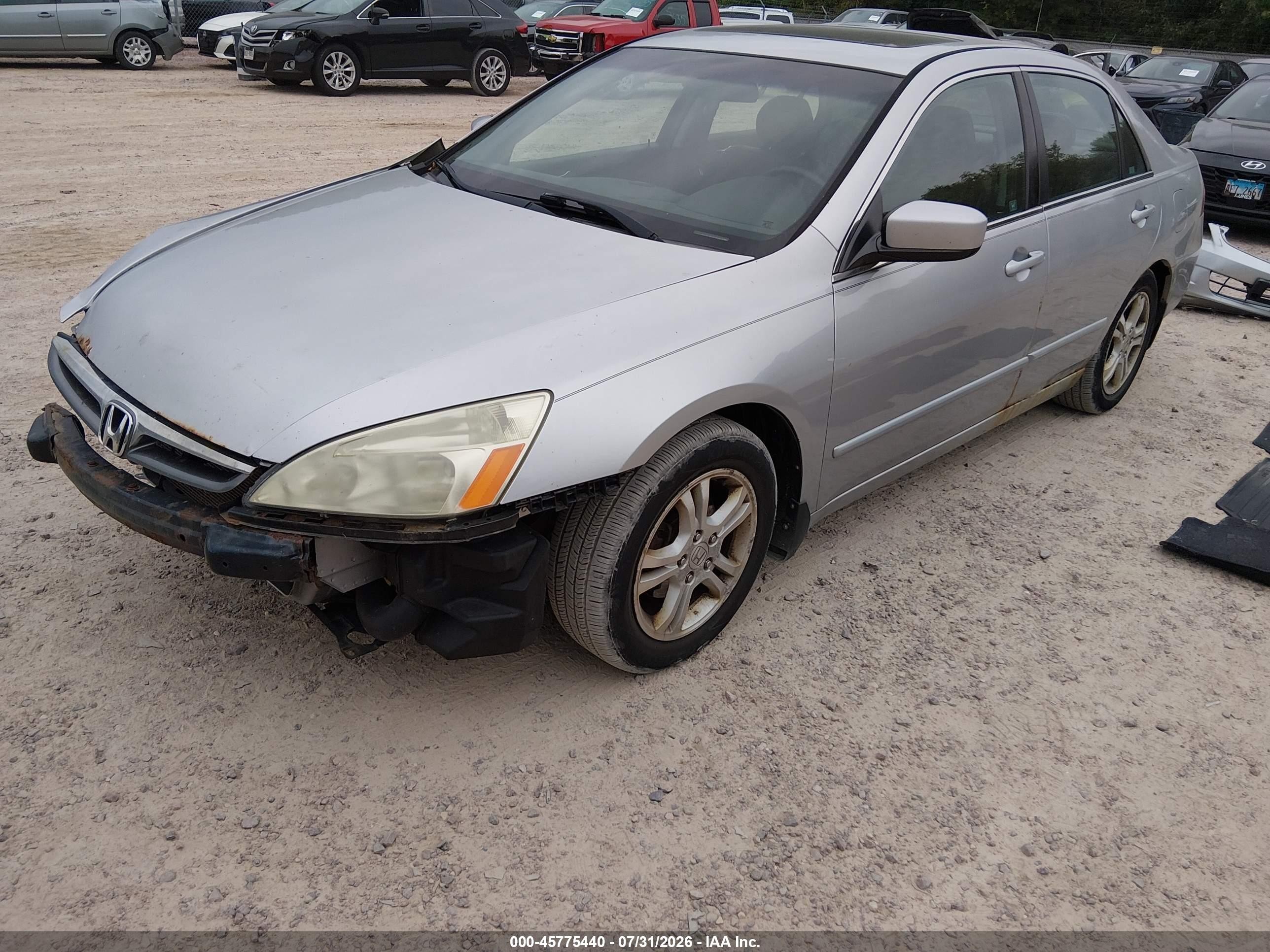 2007 Honda Accord 2.4 Ex Silver vin: 1HGCM56867A138014