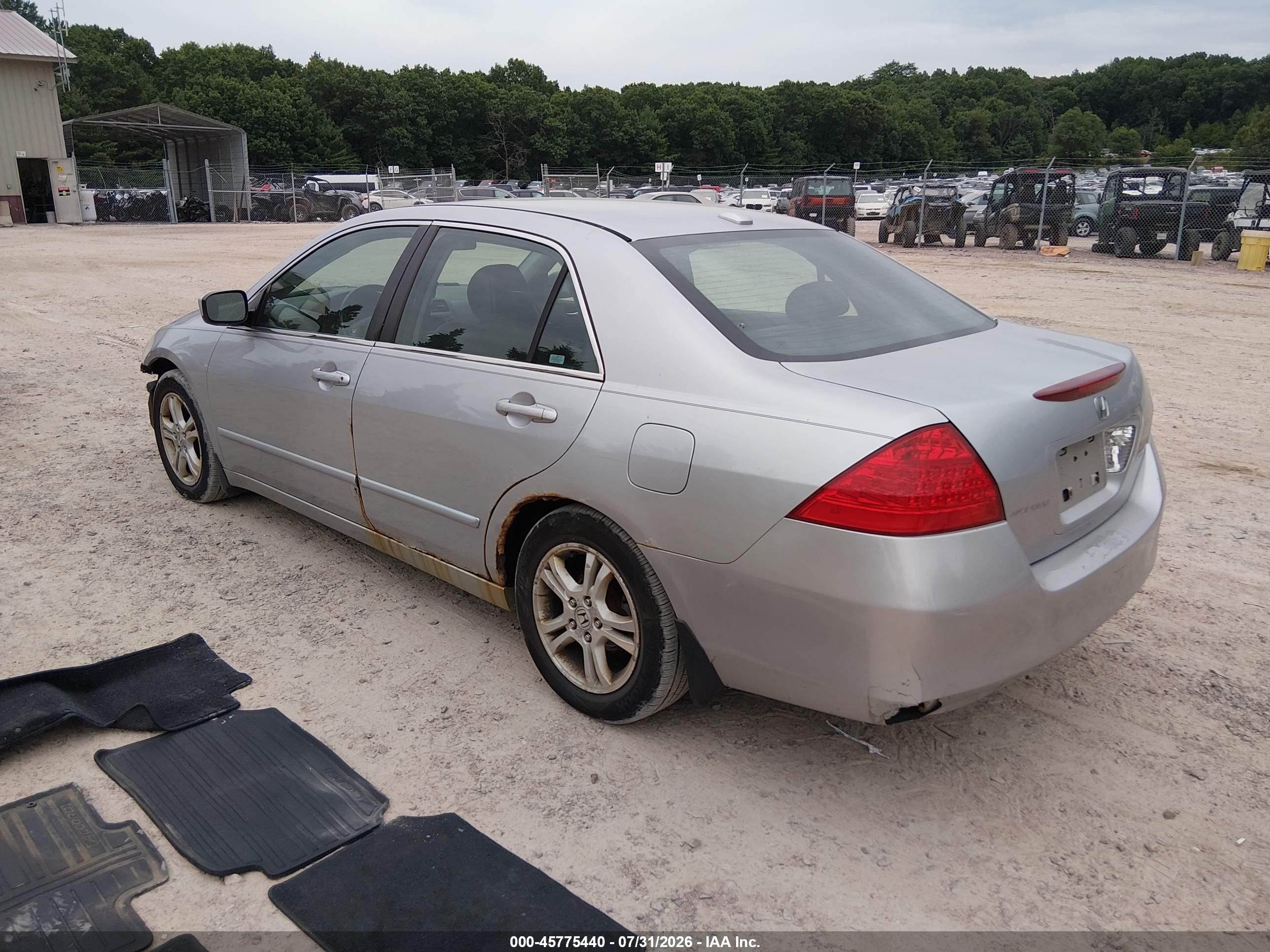 2007 Honda Accord 2.4 Ex Silver vin: 1HGCM56867A138014
