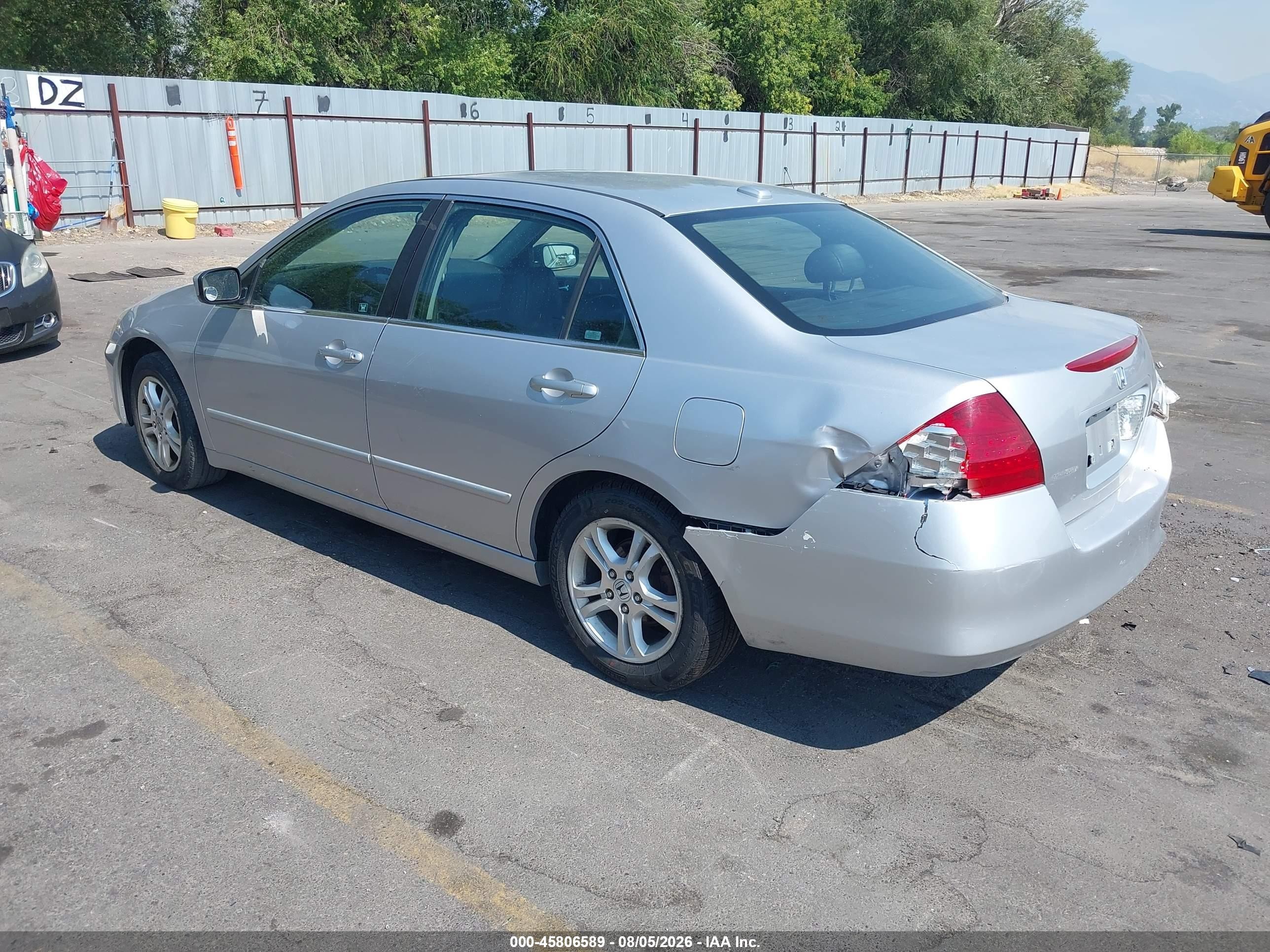 2007 Honda Accord 2.4 Ex Silver vin: 1HGCM56867A215898