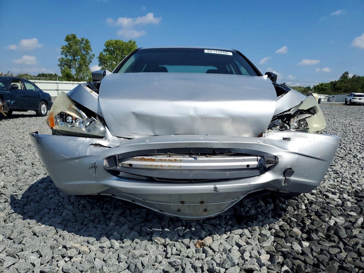 2004 Honda Accord Ex Silver vin: 1HGCM56874A103221