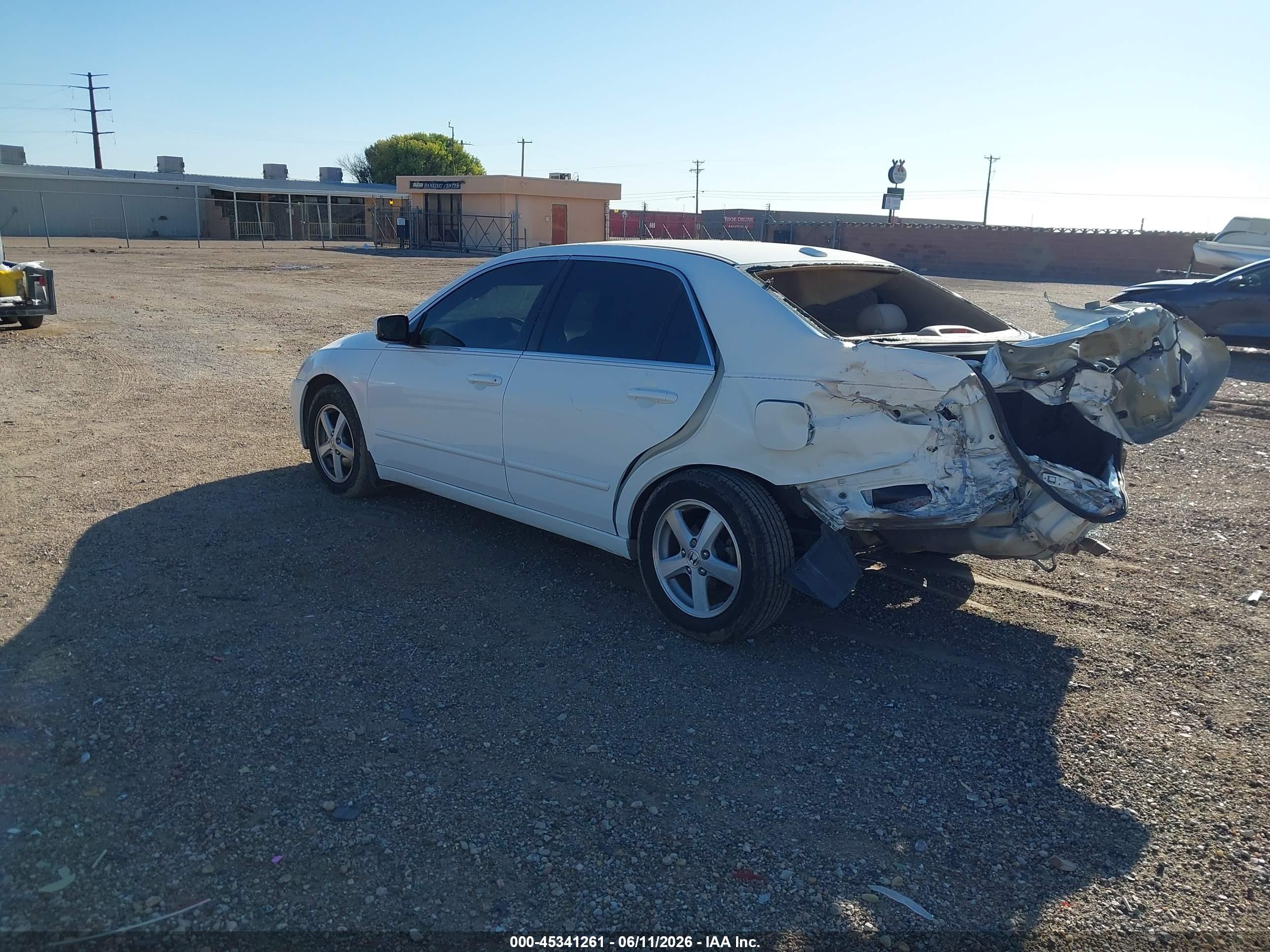 2005 Honda Accord 2.4 Ex White vin: 1HGCM56875A015075