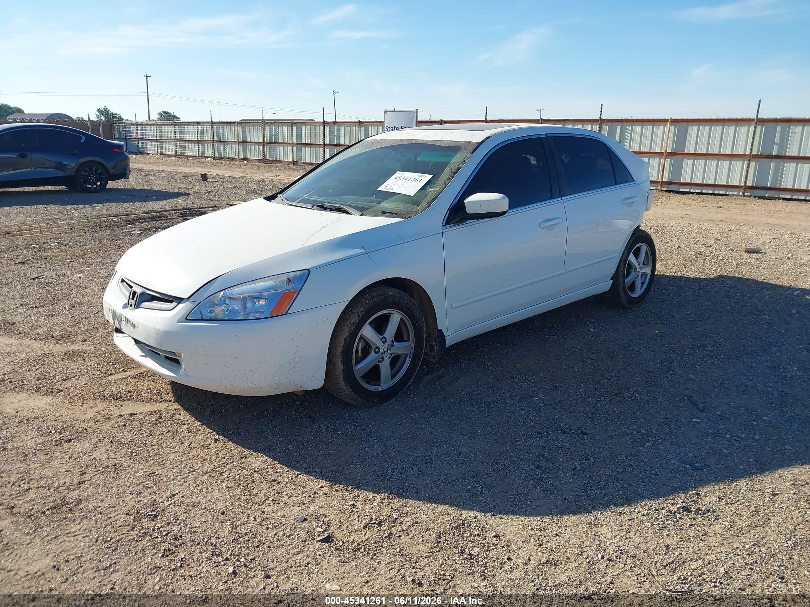 2005 Honda Accord 2.4 Ex White vin: 1HGCM56875A015075