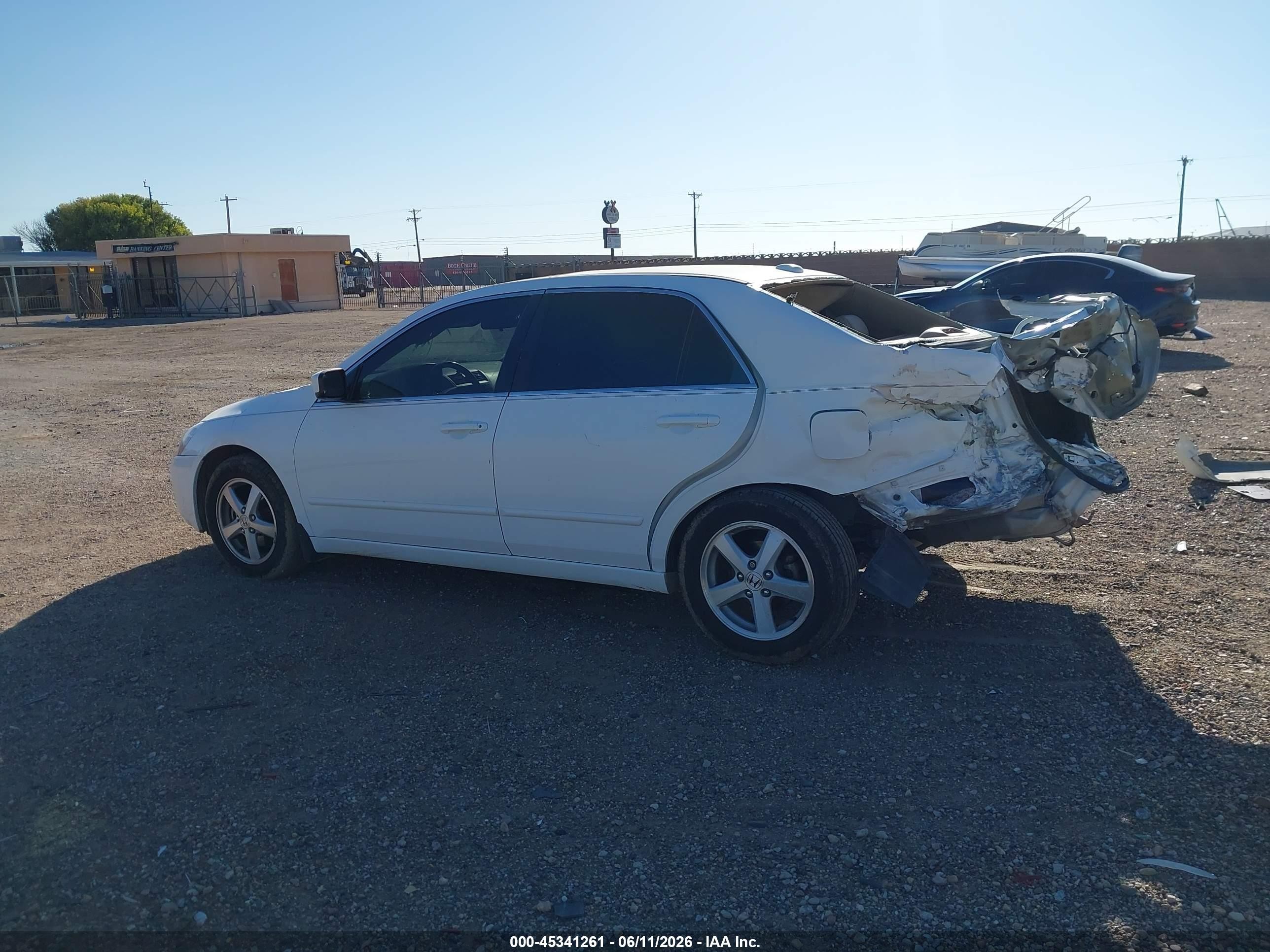 2005 Honda Accord 2.4 Ex White vin: 1HGCM56875A015075