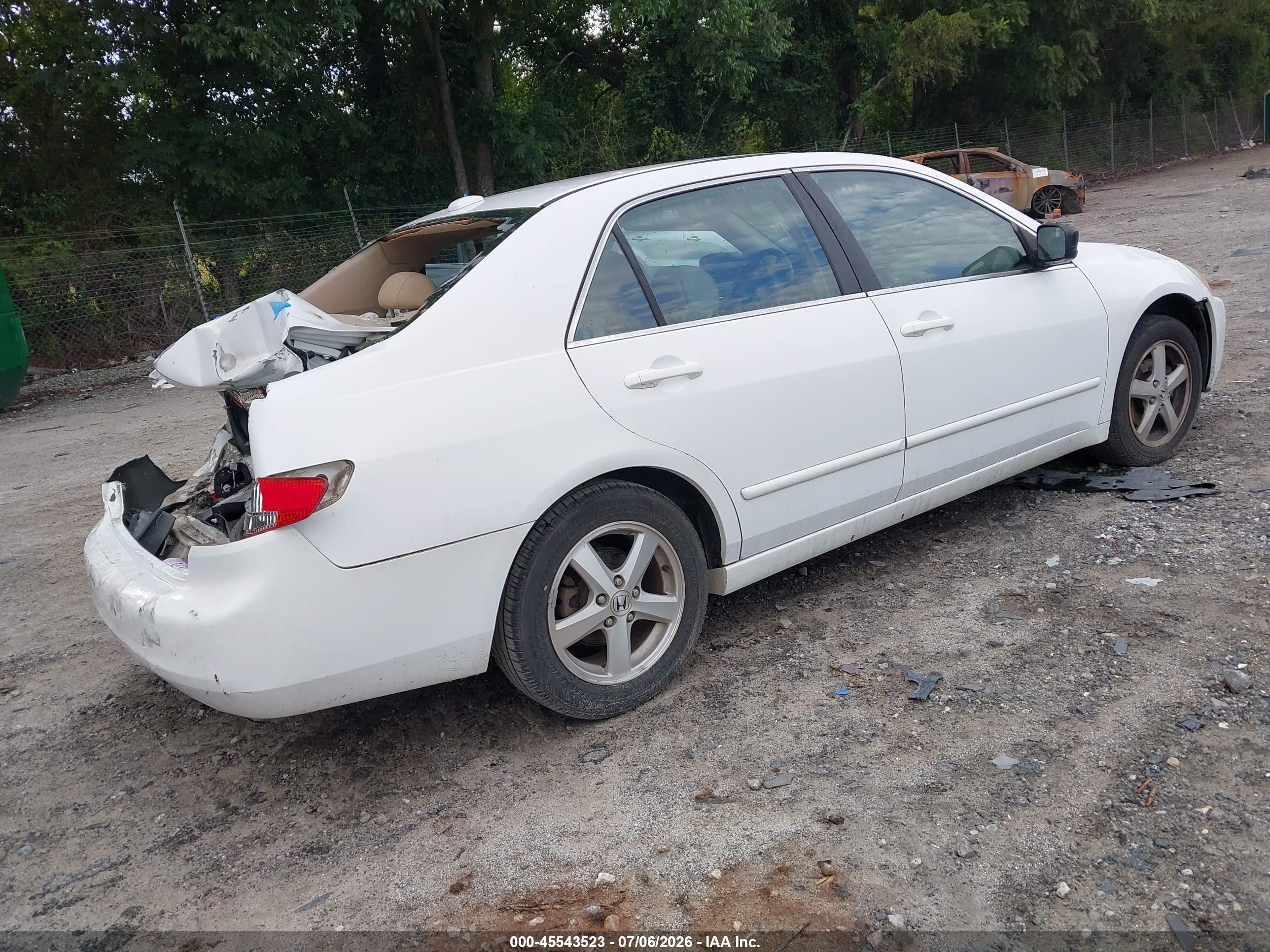 2005 Honda Accord 2.4 Ex White vin: 1HGCM56875A093579