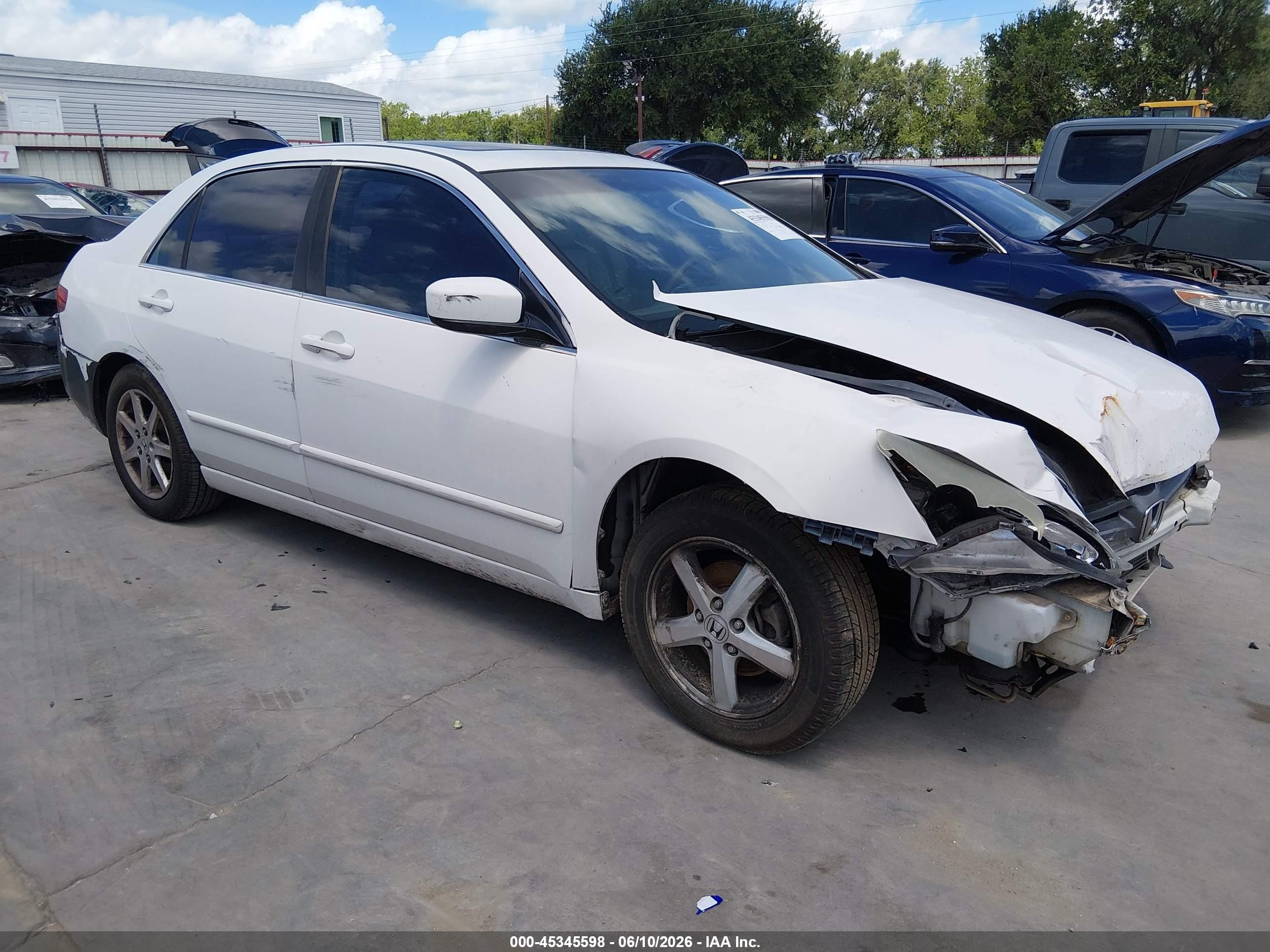2005 Honda Accord 2.4 Ex White vin: 1HGCM56875A154073