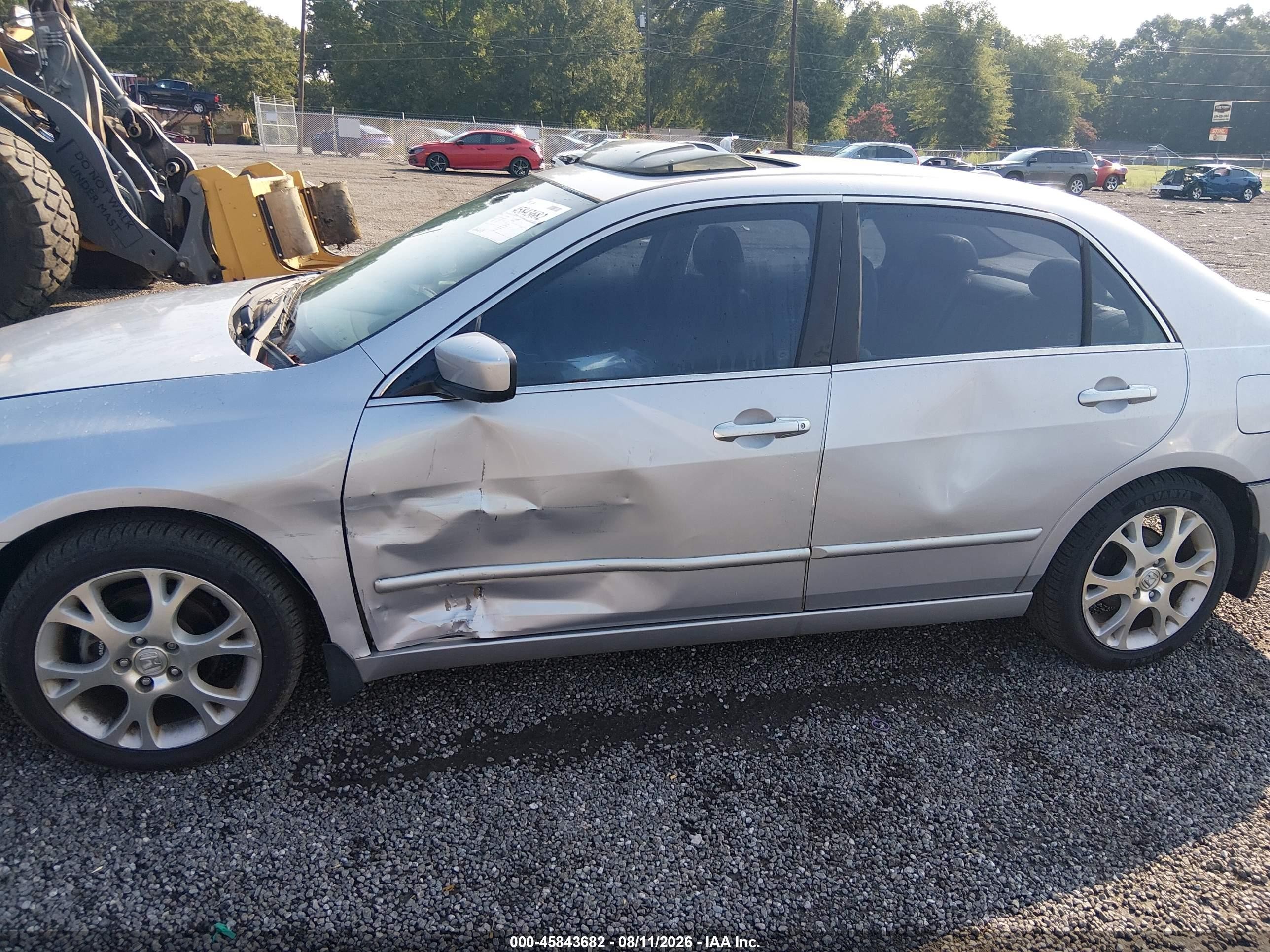 2004 Honda Accord 2.4 Ex Silver vin: 1HGCM56884A035804