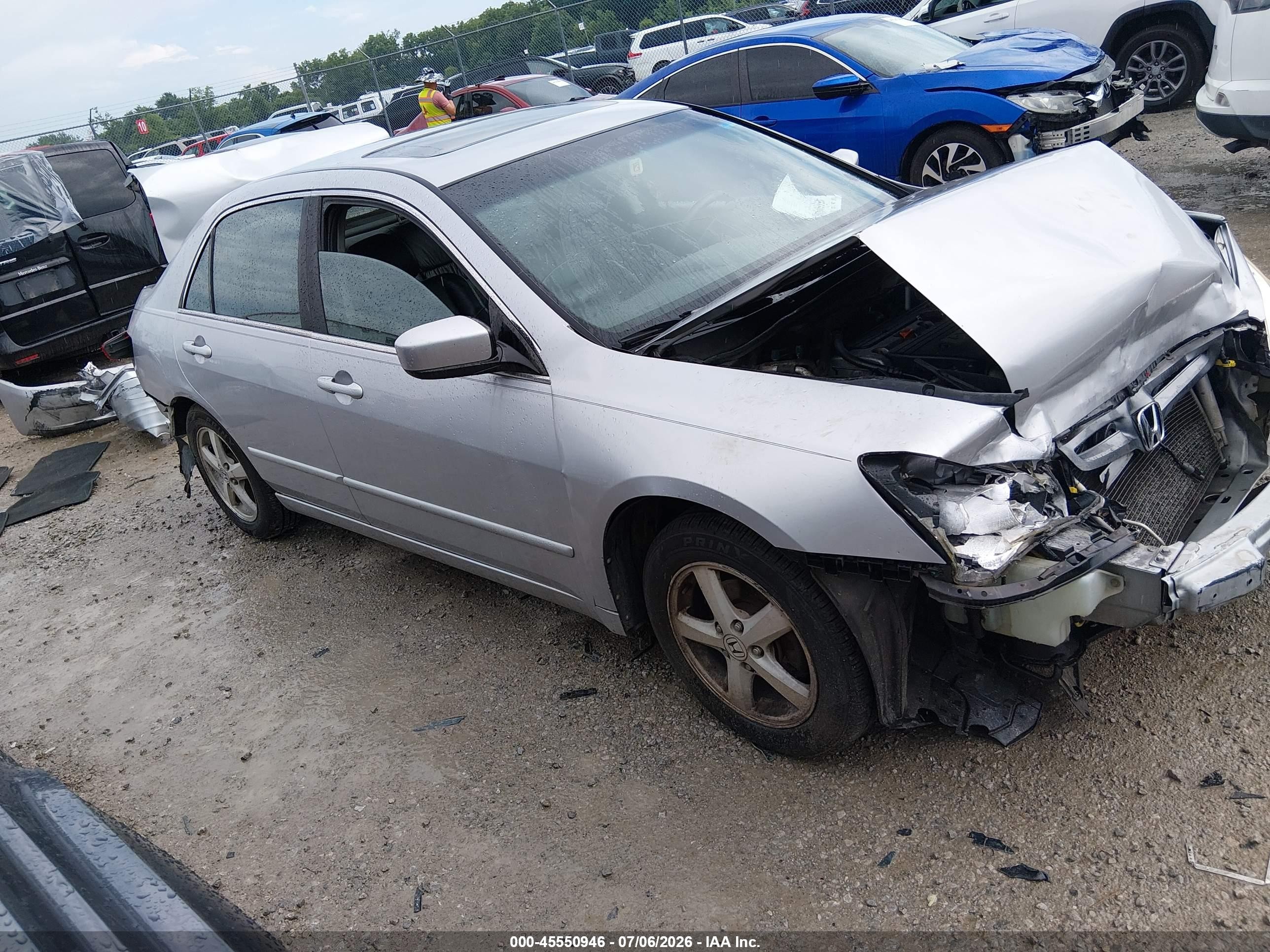 2004 Honda Accord 2.4 Ex Silver vin: 1HGCM56884A162388