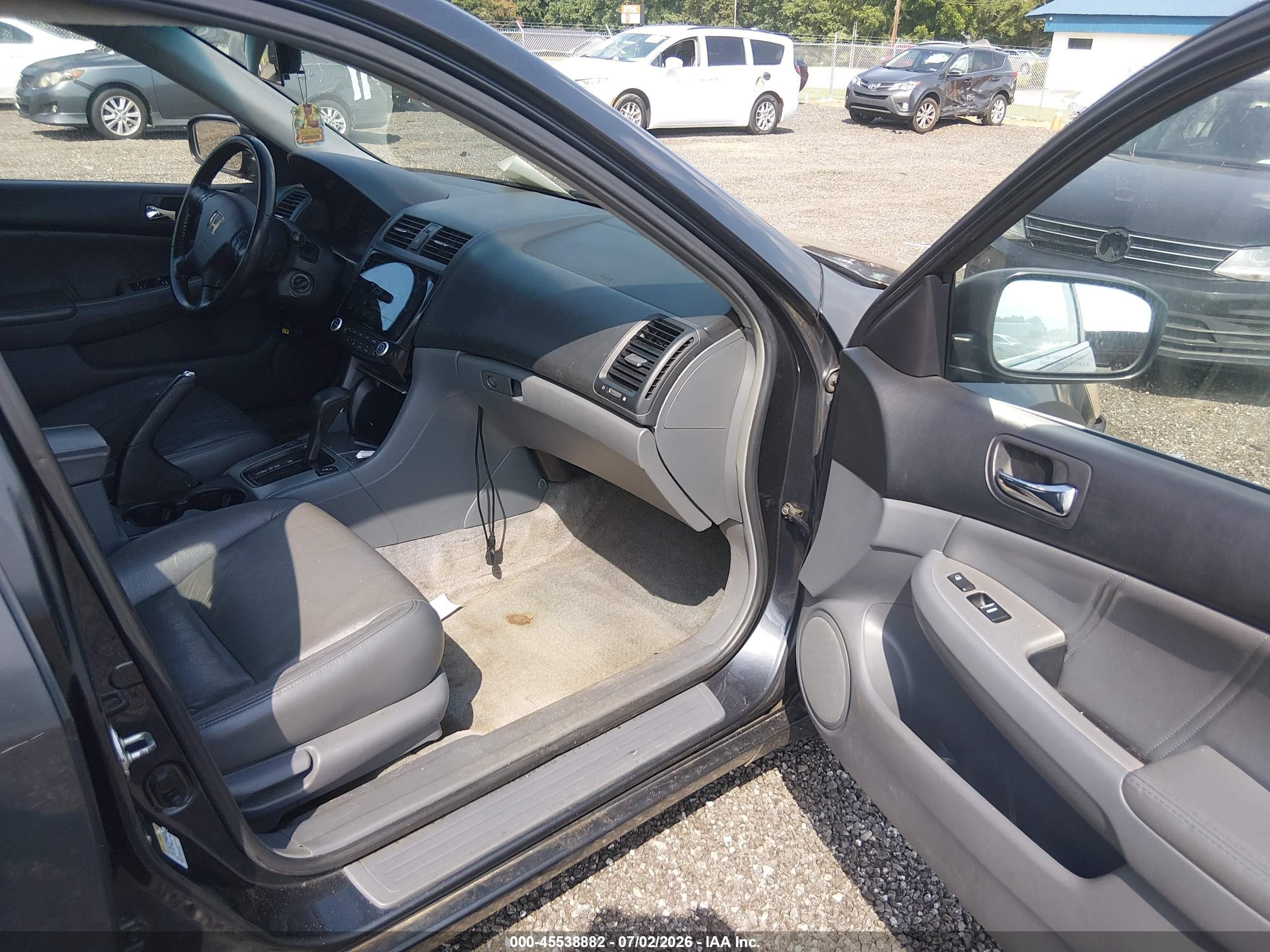 2006 Honda Accord 2.4 Ex Серый vin: 1HGCM56886A182661