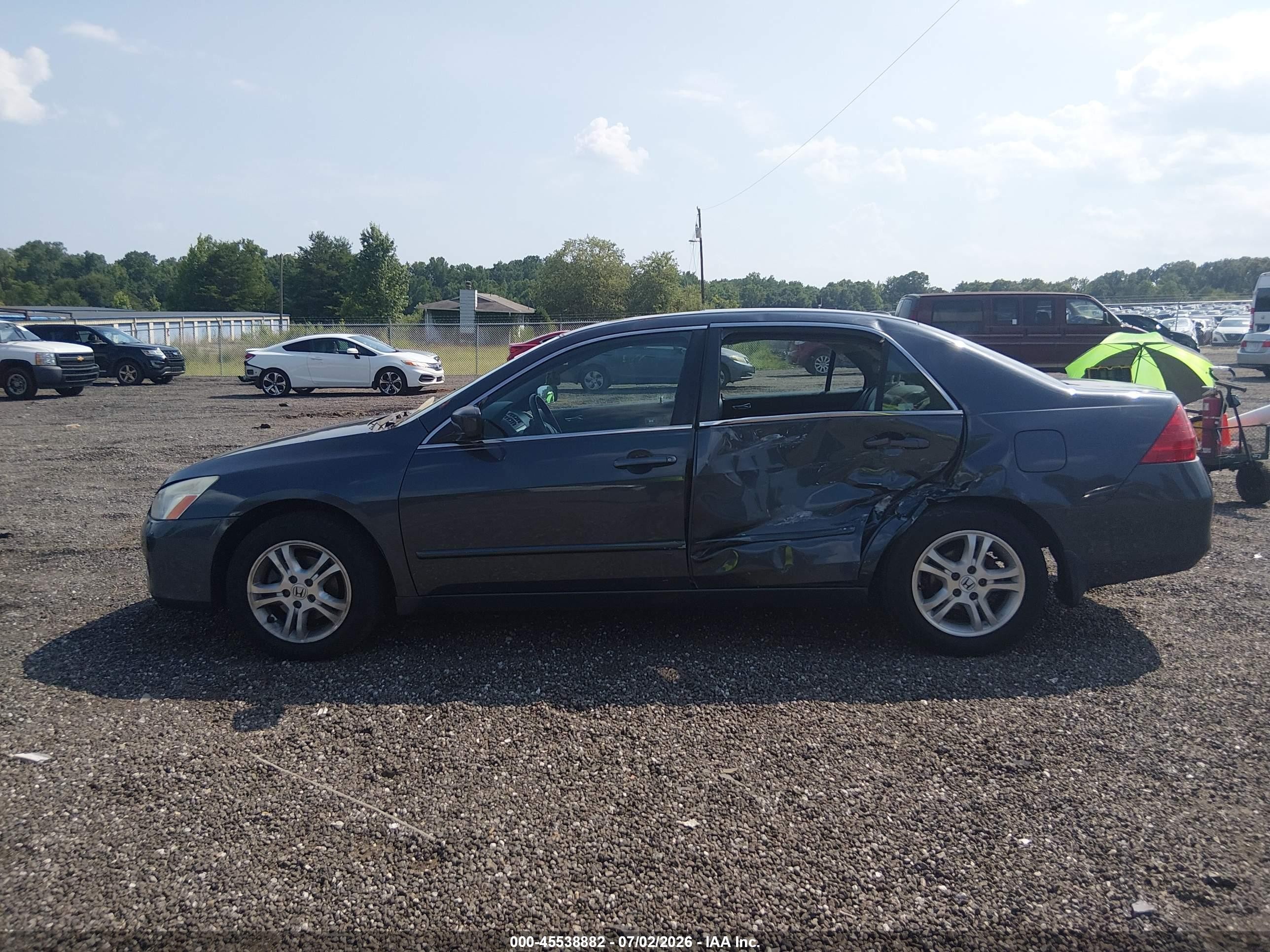 2006 Honda Accord 2.4 Ex Серый vin: 1HGCM56886A182661
