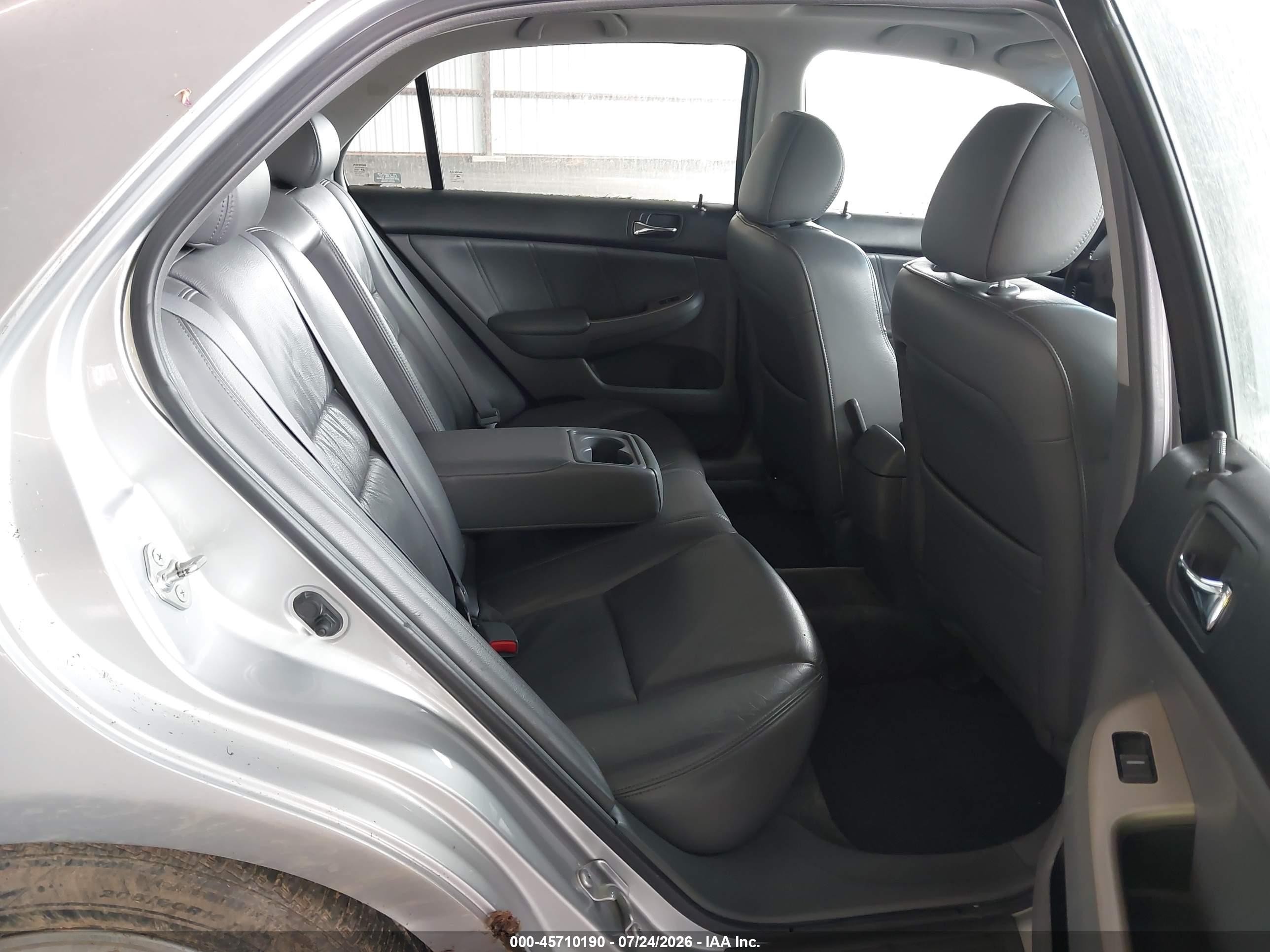 2007 Honda Accord 2.4 Ex Серебряный vin: 1HGCM56887A012429
