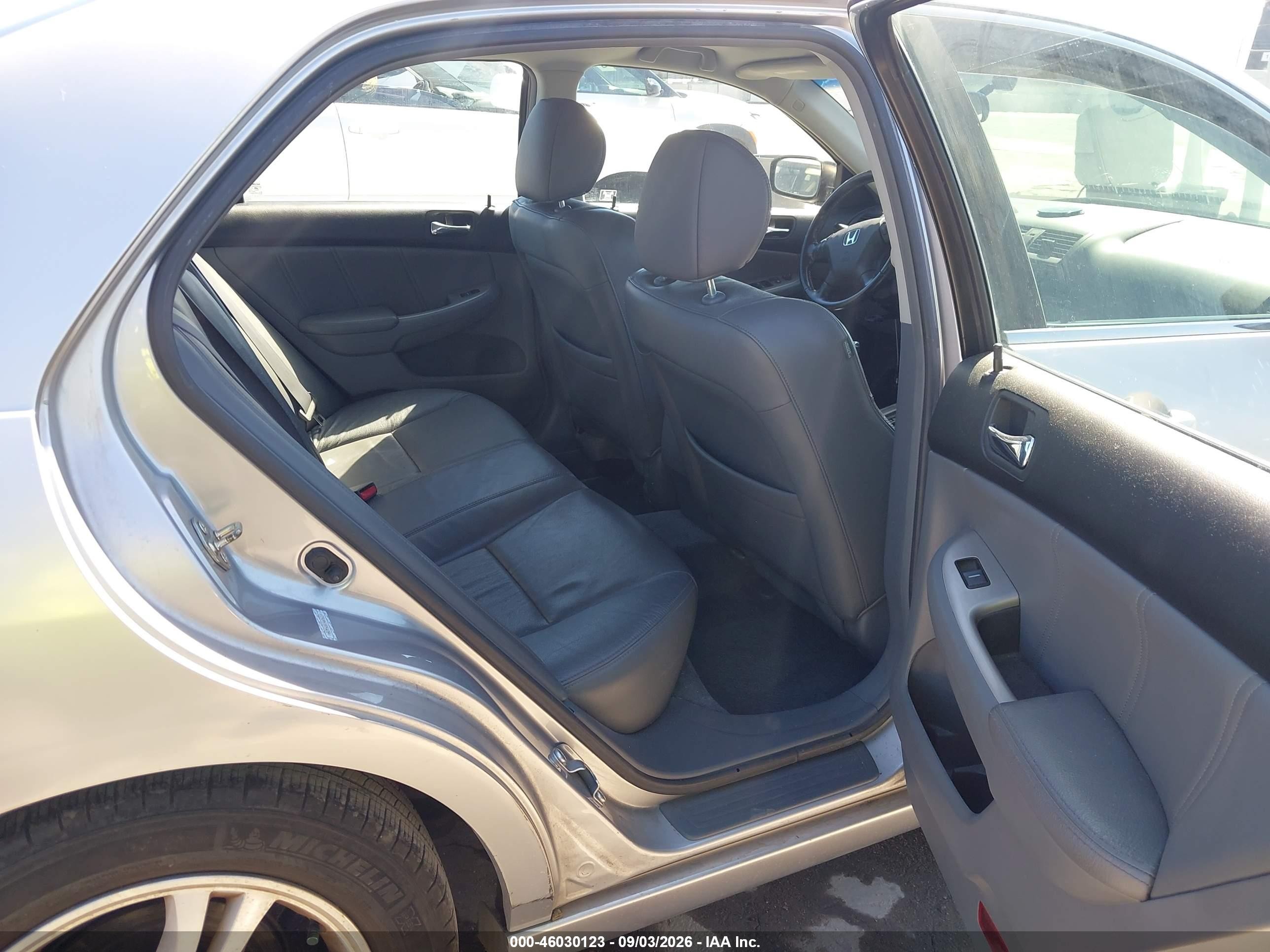 2007 Honda Accord 2.4 Ex Silver vin: 1HGCM56887A076339