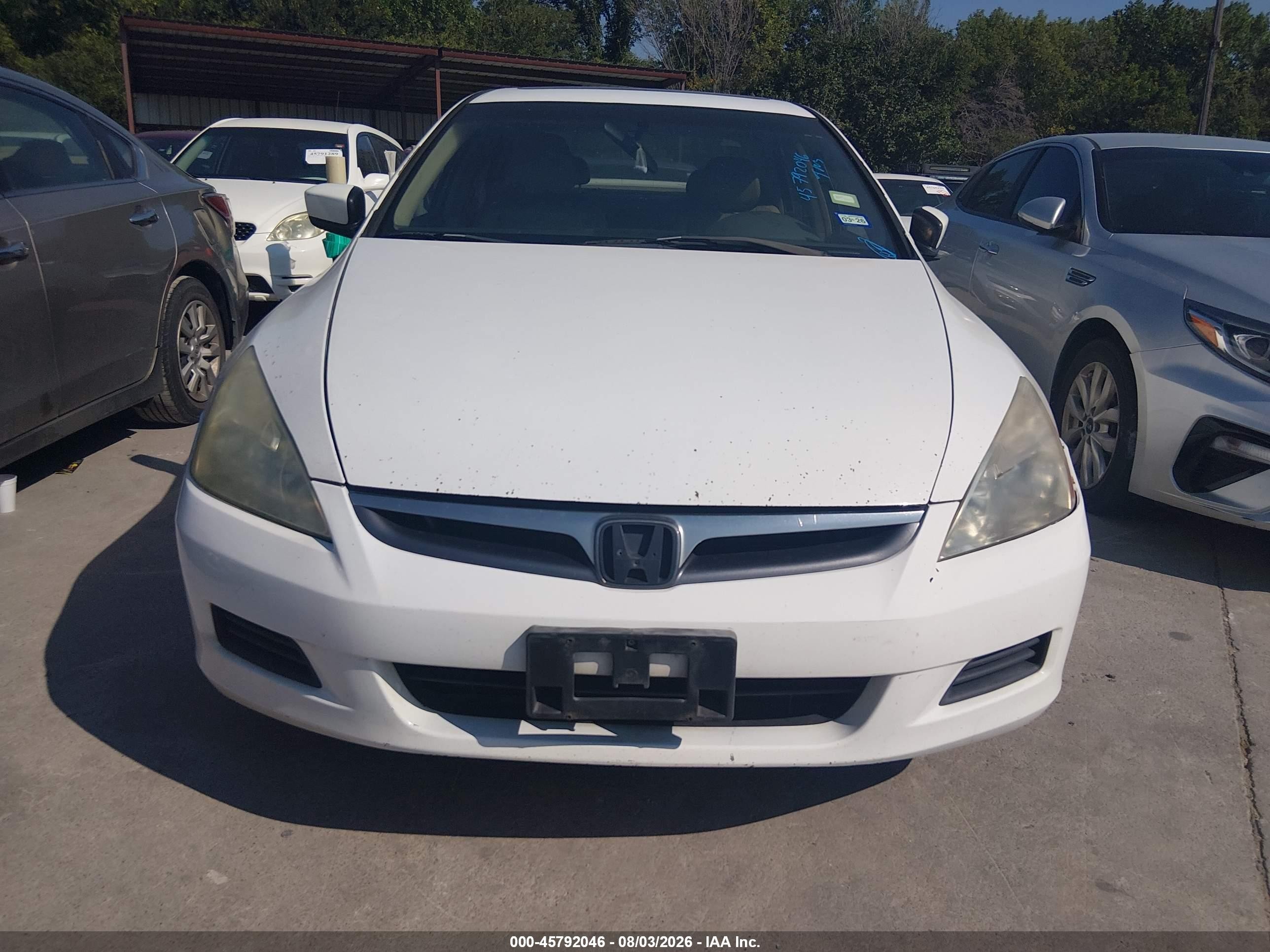2007 Honda Accord 2.4 Ex White vin: 1HGCM56887A089883