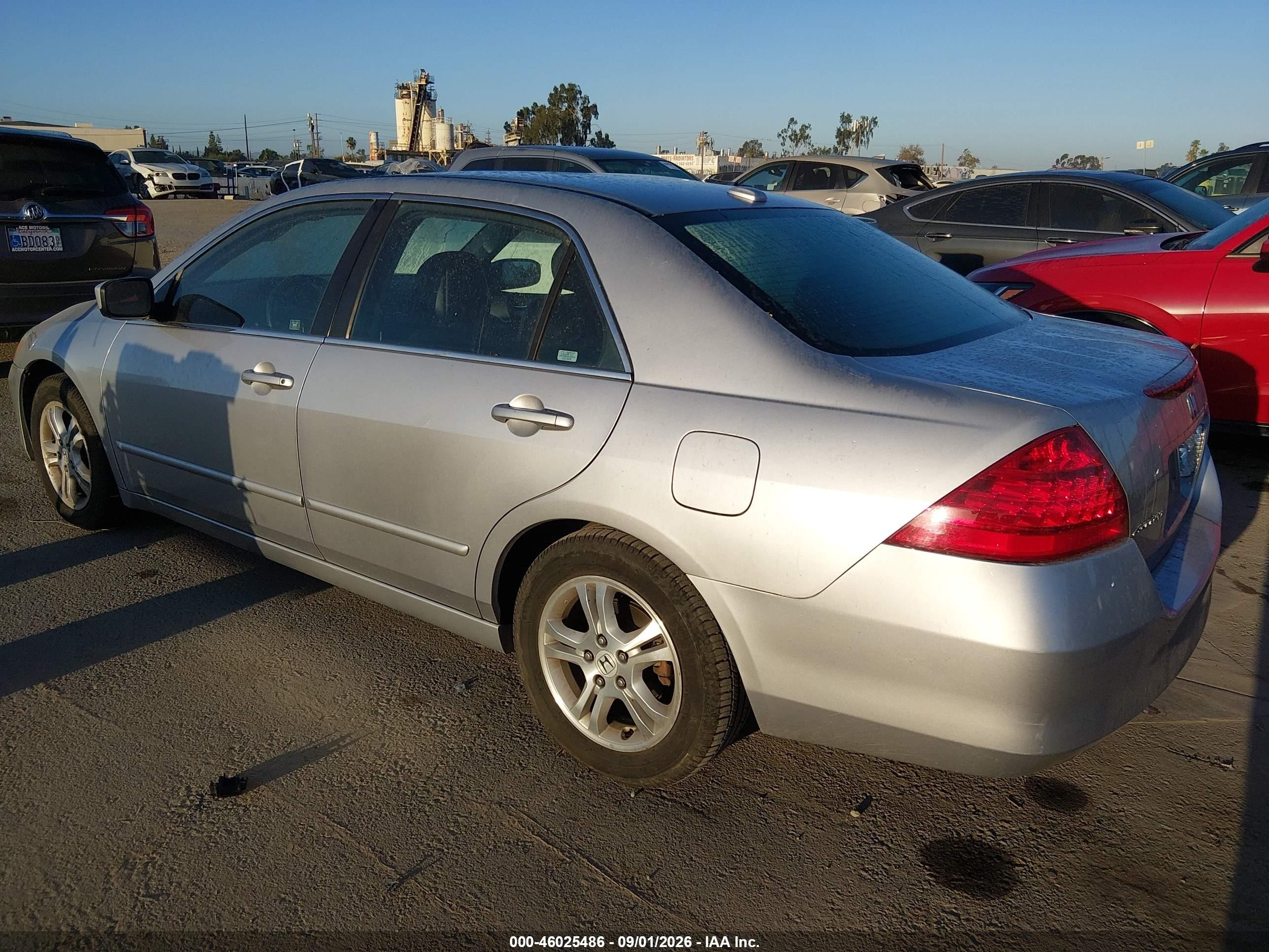 2007 Honda Accord 2.4 Ex Silver vin: 1HGCM56887A105807