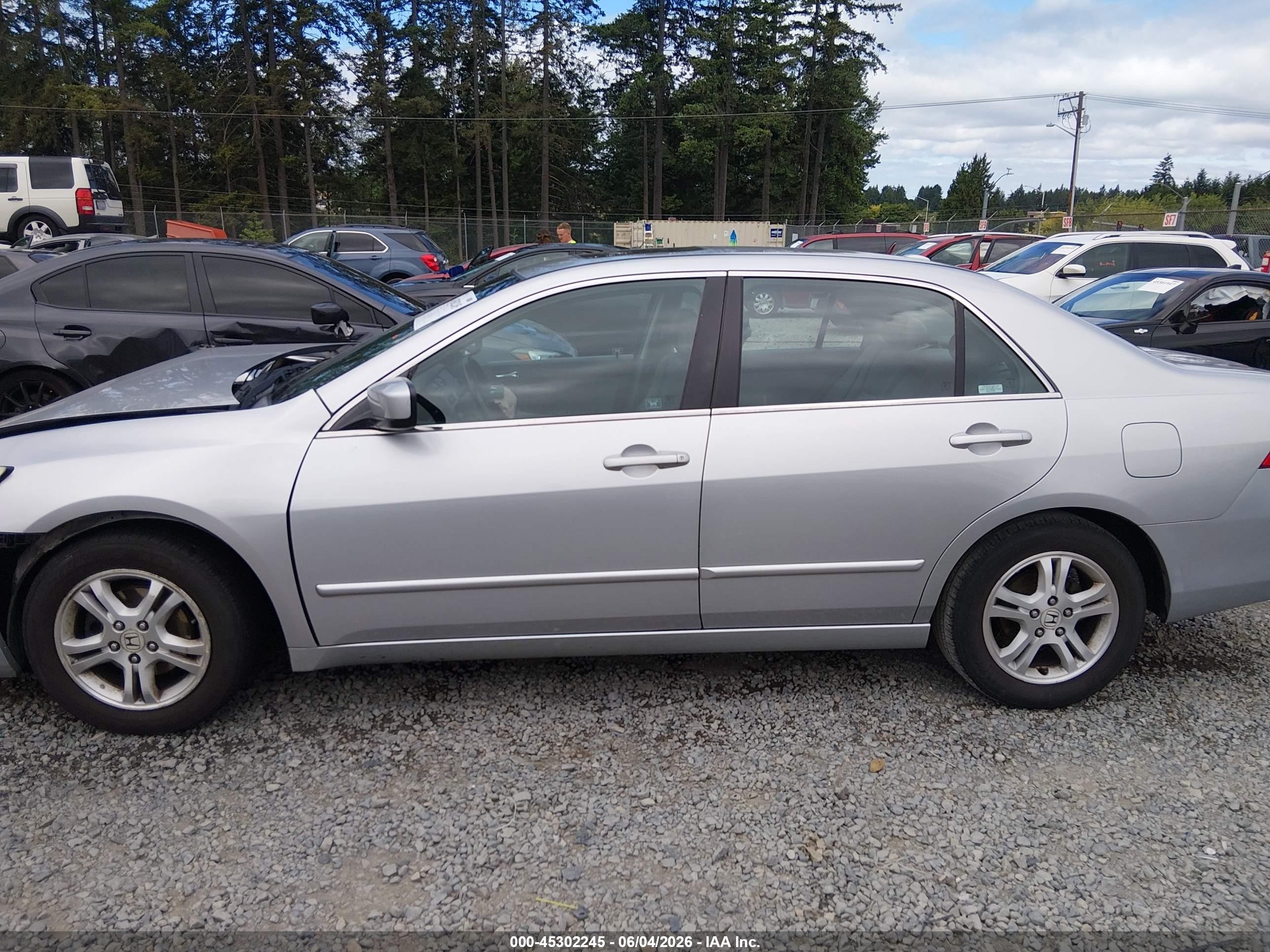 2007 Honda Accord 2.4 Ex Silver vin: 1HGCM56887A124647