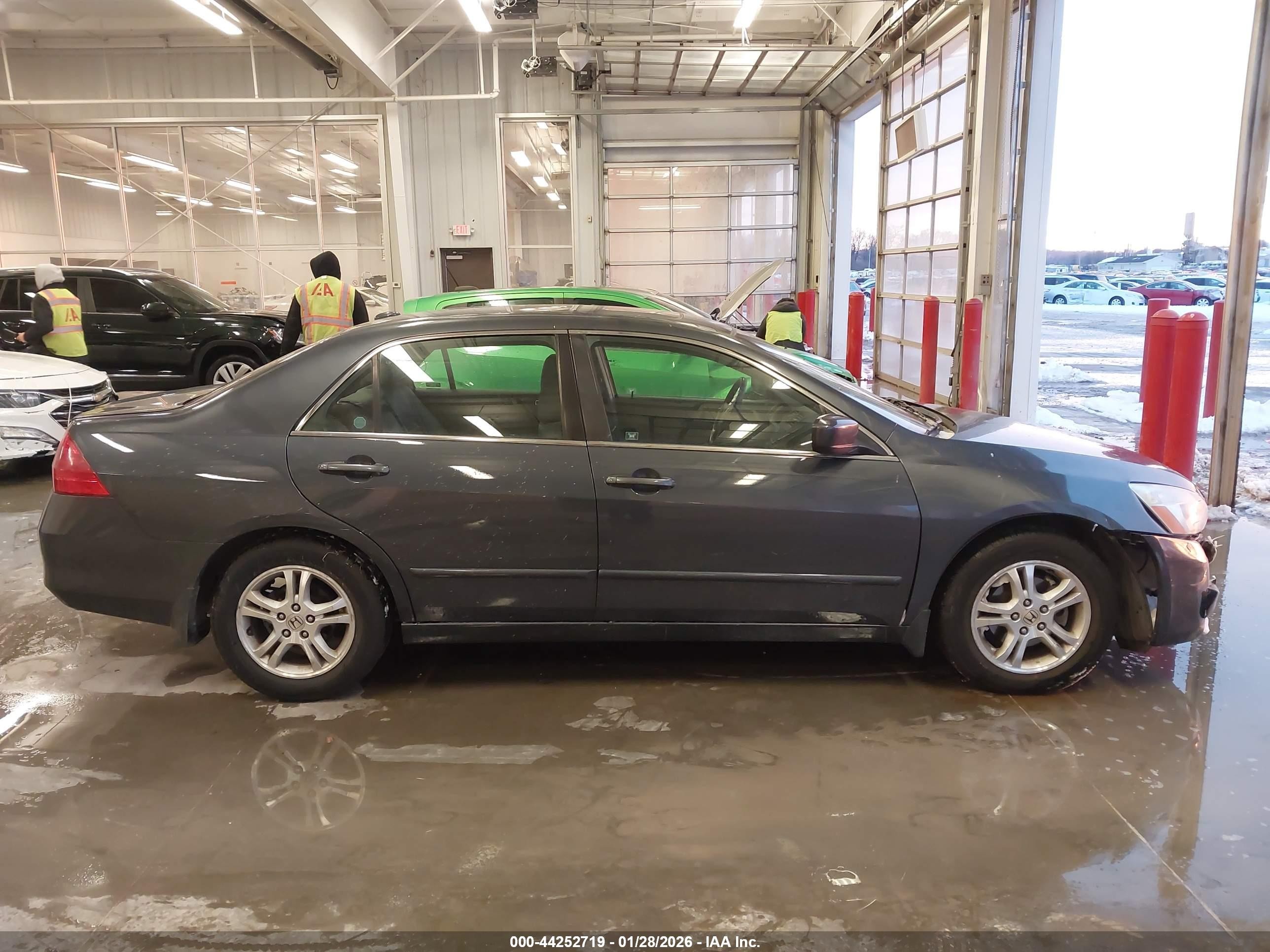 2007 Honda Accord 2.4 Ex Gray vin: 1HGCM56887A208077