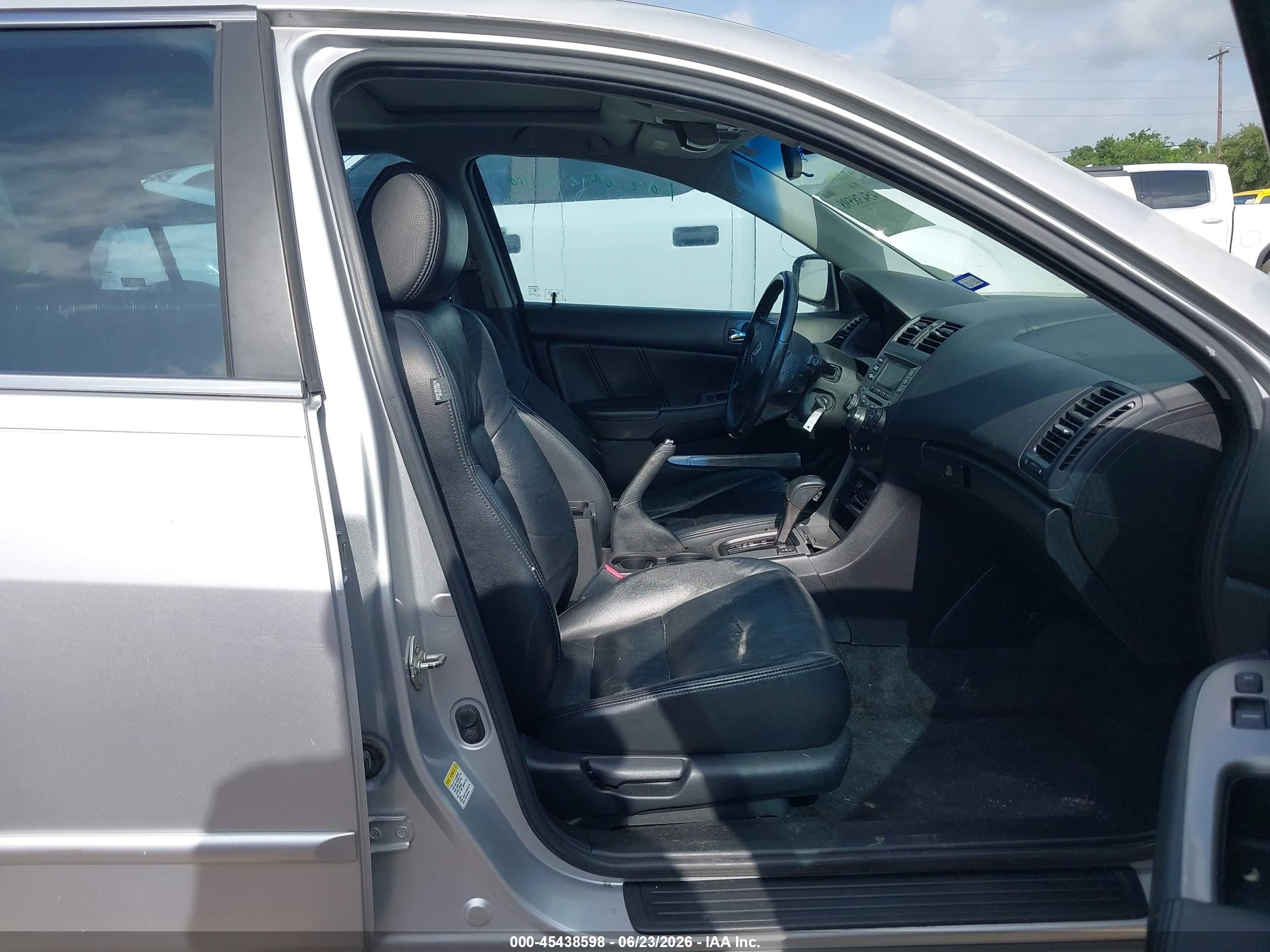 2007 Honda Accord 2.4 Ex Silver vin: 1HGCM56887A213649
