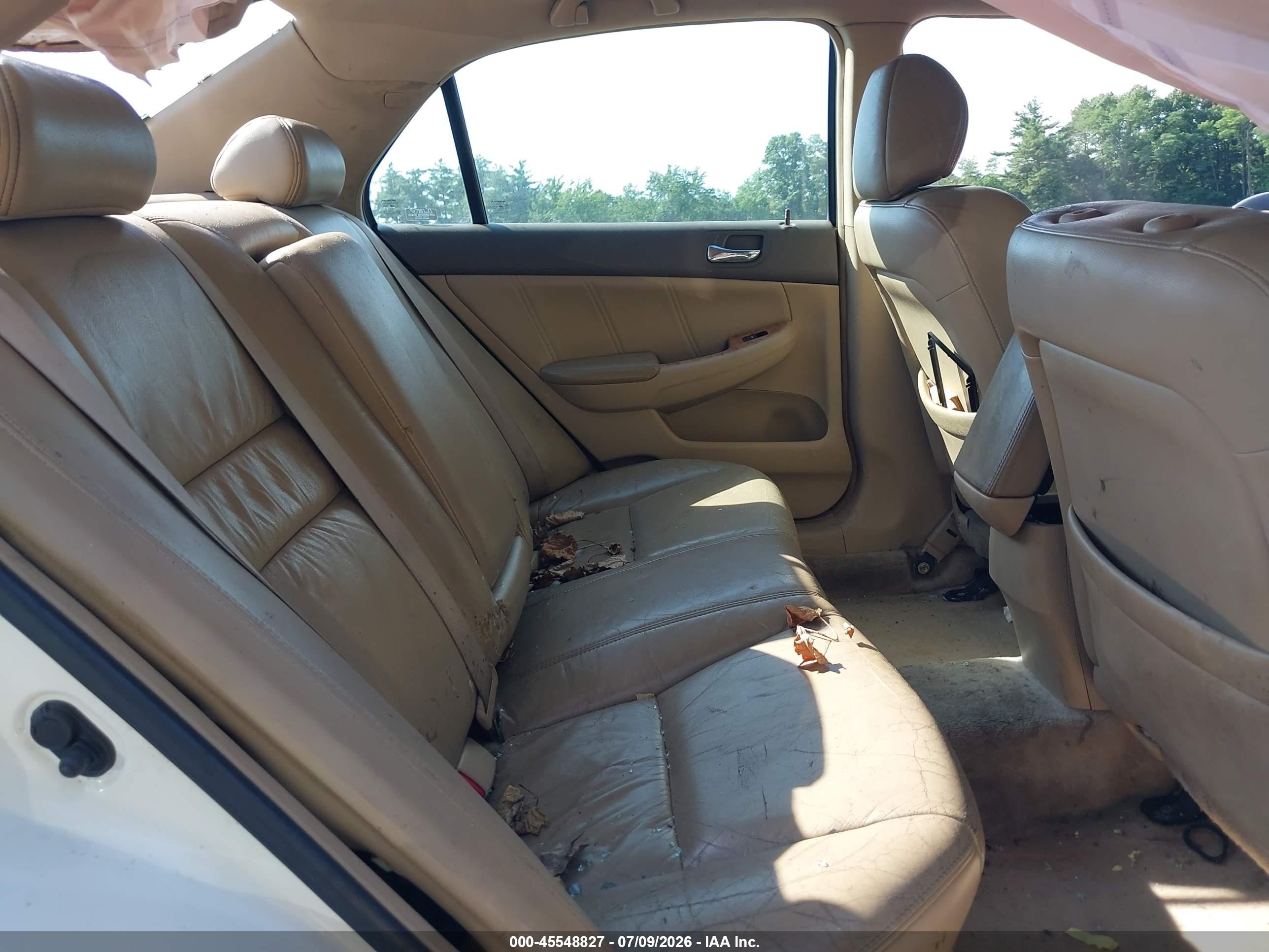 2004 Honda Accord 2.4 Ex White vin: 1HGCM56894A111949
