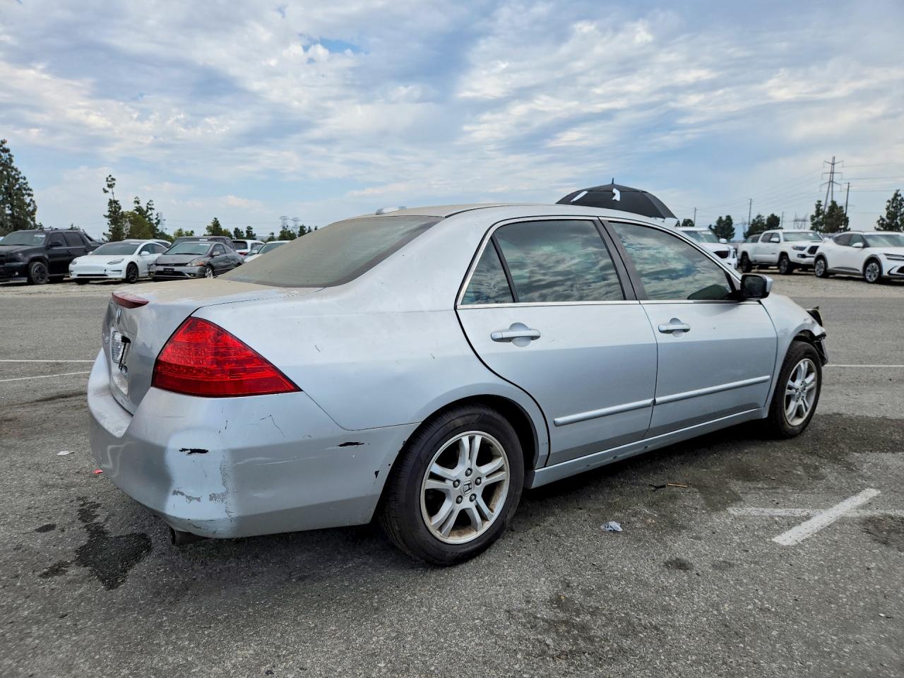 2007 Honda Accord Ex Silver vin: 1HGCM56897A032950