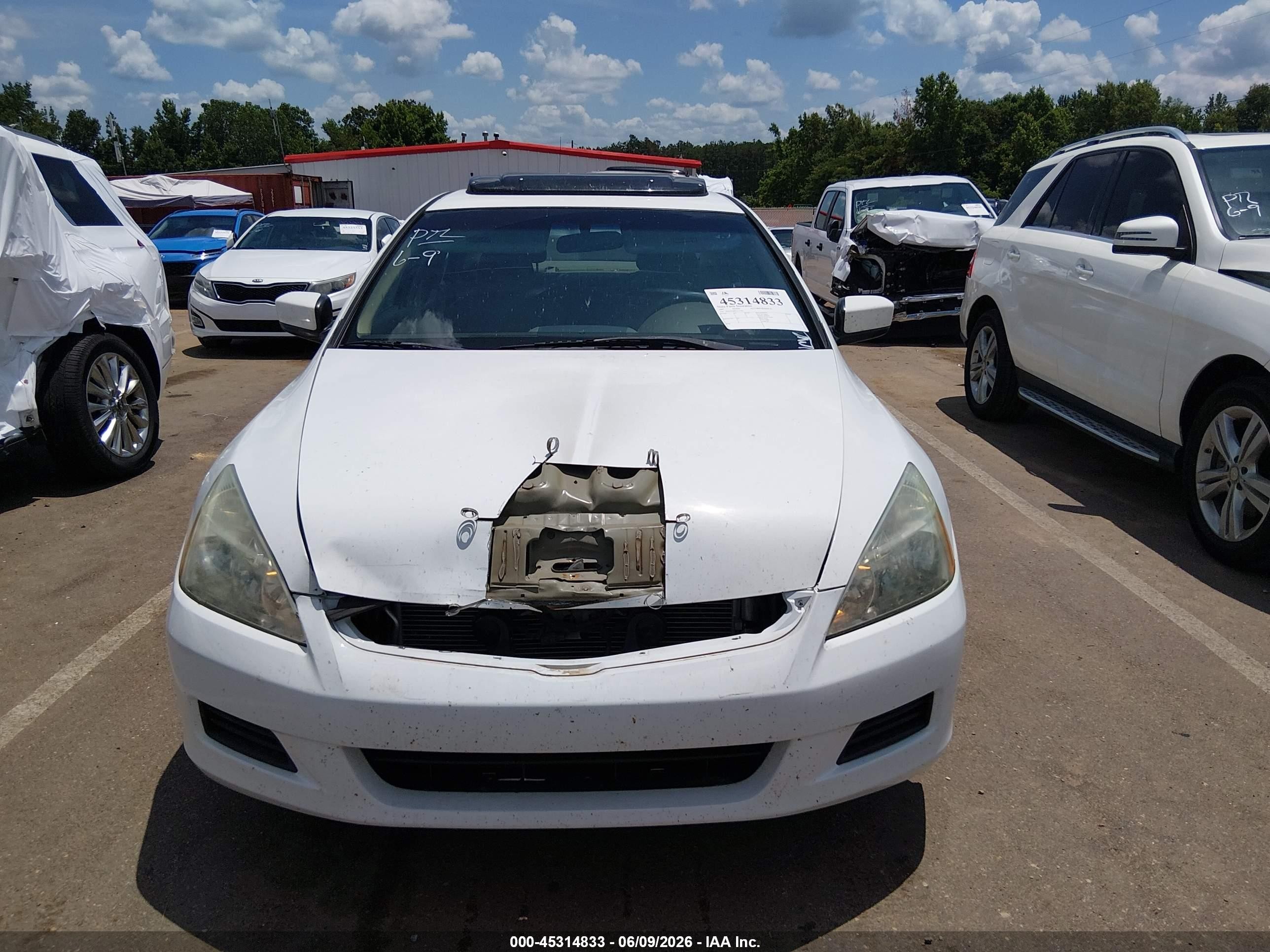 2007 Honda Accord 2.4 Ex White vin: 1HGCM56897A111793