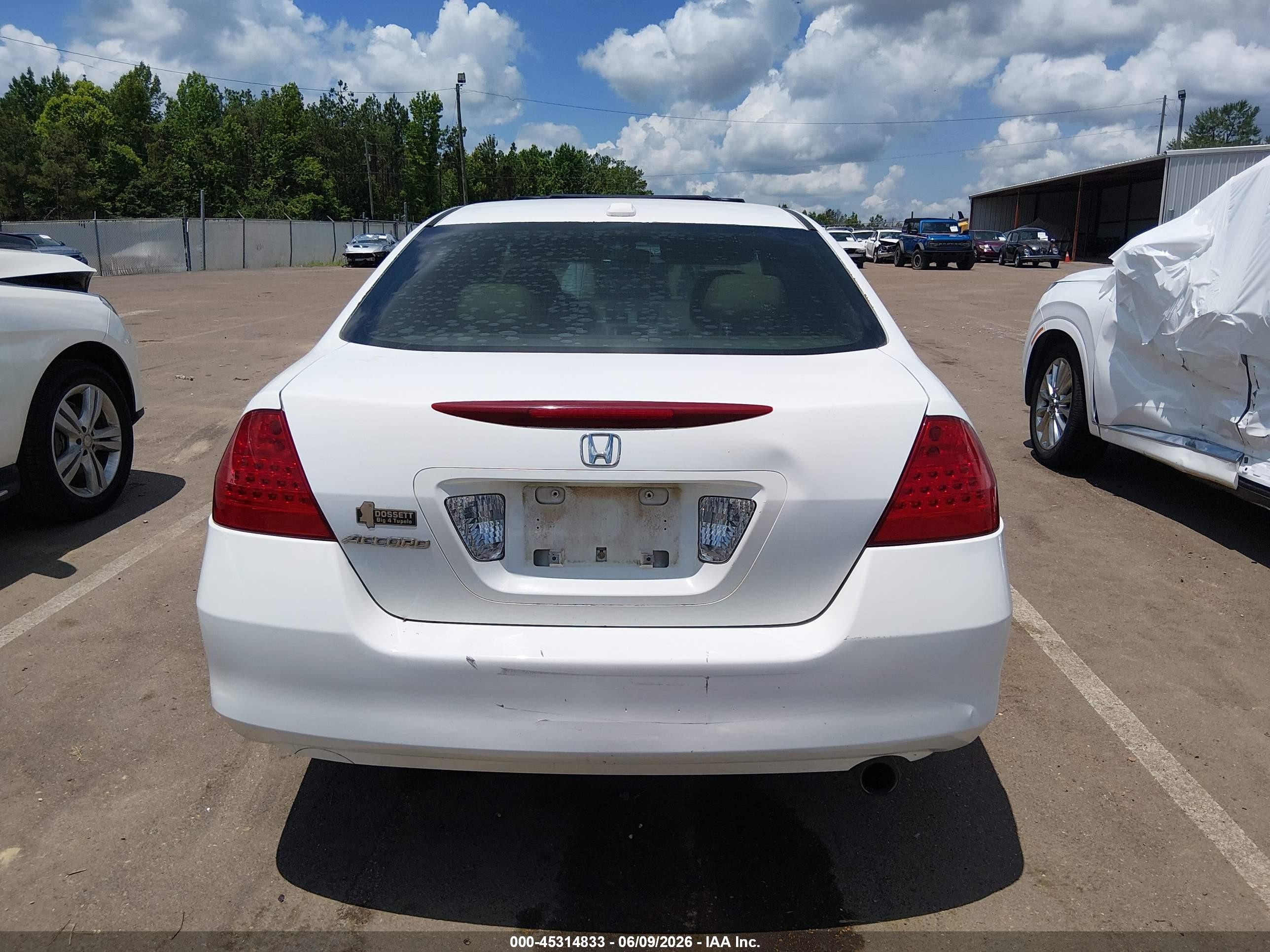 2007 Honda Accord 2.4 Ex White vin: 1HGCM56897A111793