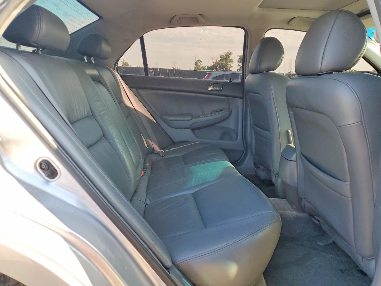 2007 Honda Accord Ex Silver vin: 1HGCM56897A175820