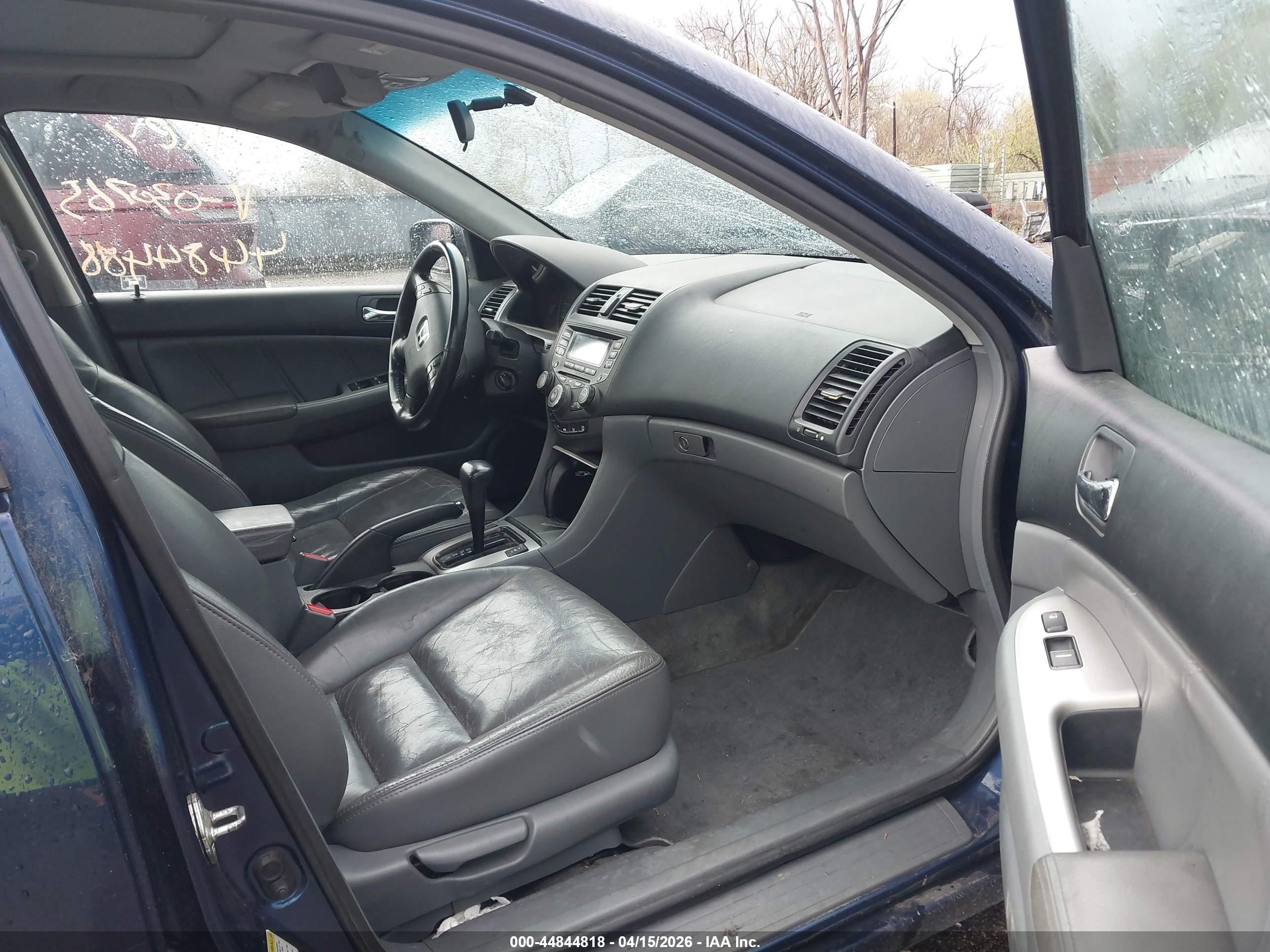 2004 Honda Accord 2.4 Ex Blue vin: 1HGCM568X4A030765