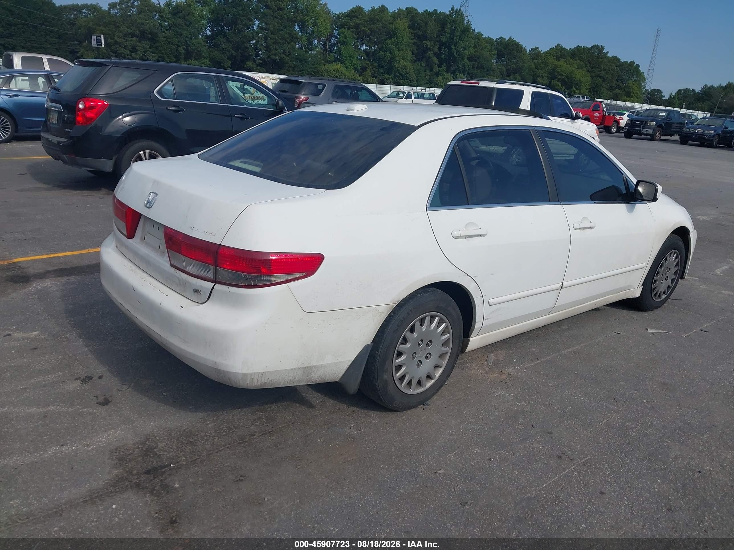 2004 Honda Accord 2.4 Ex White vin: 1HGCM568X4A076712