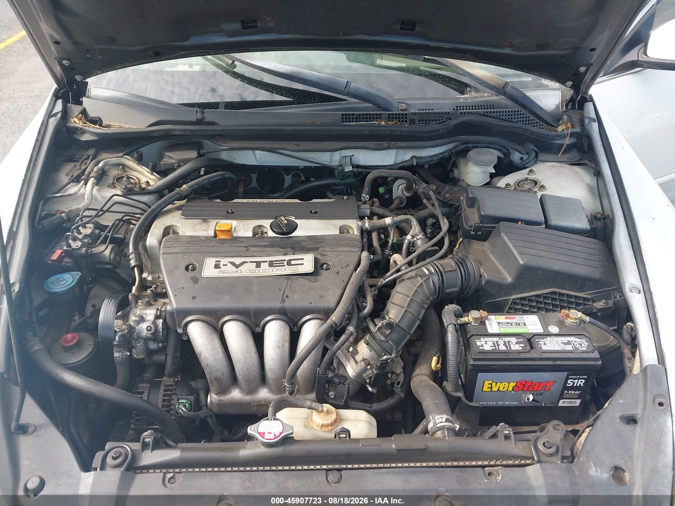 2004 Honda Accord 2.4 Ex White vin: 1HGCM568X4A076712