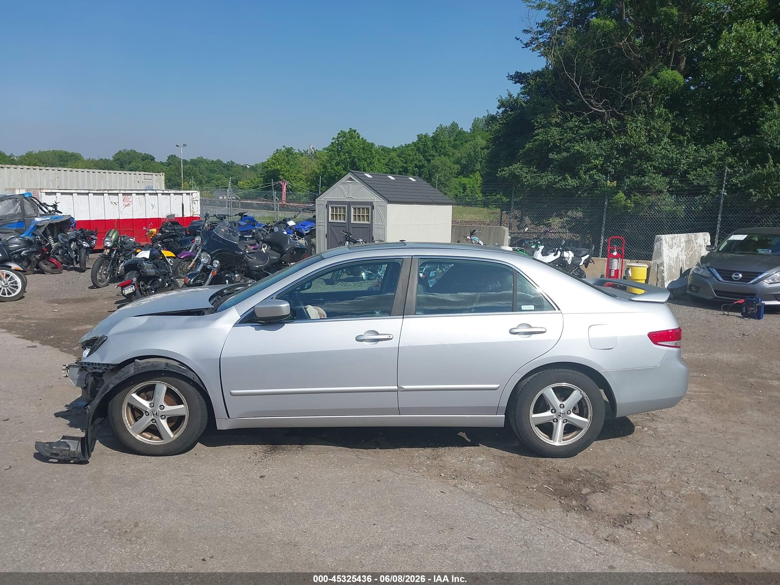 2004 Honda Accord 2.4 Ex Silver vin: 1HGCM568X4A114309
