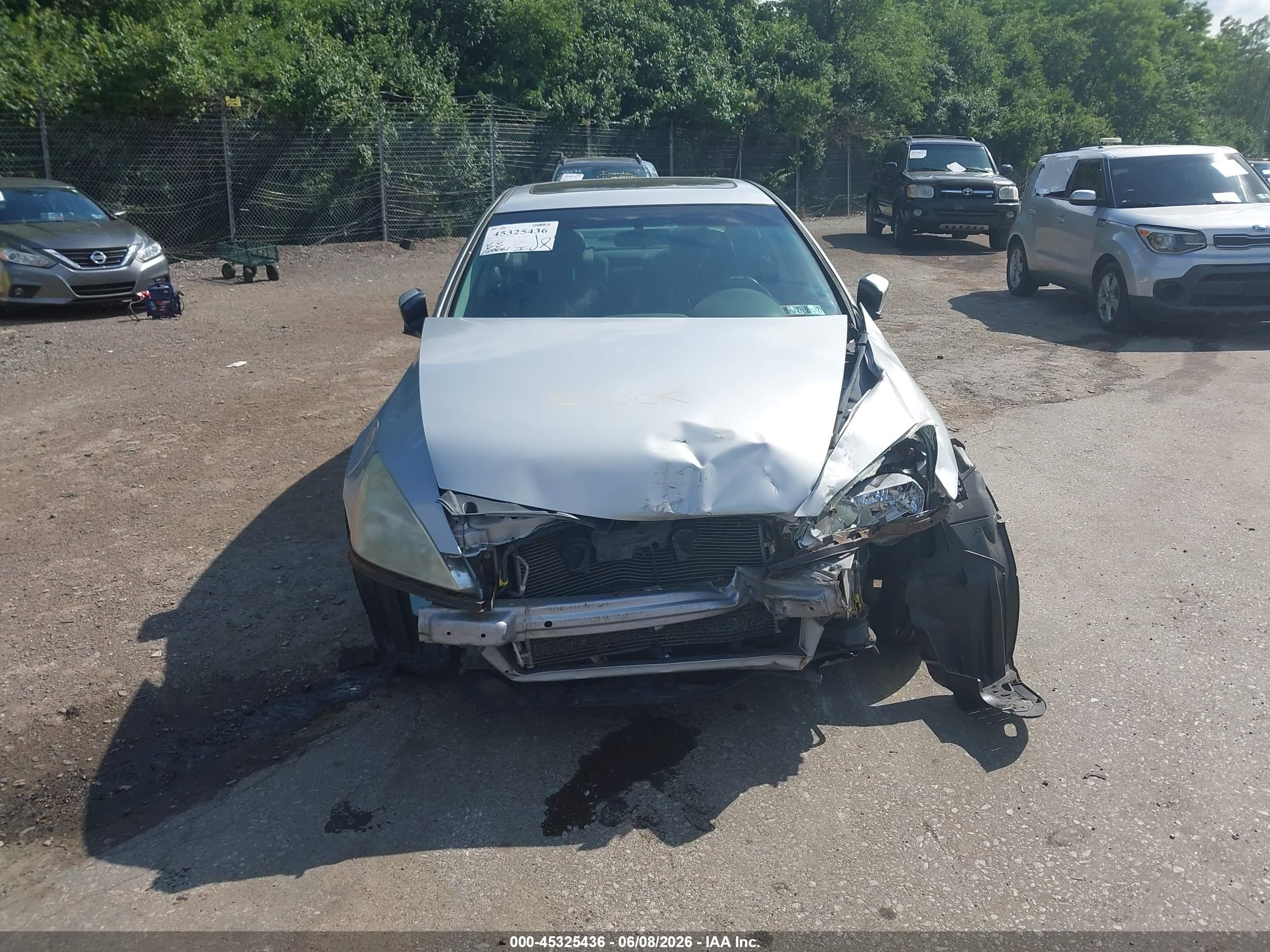 2004 Honda Accord 2.4 Ex Silver vin: 1HGCM568X4A114309