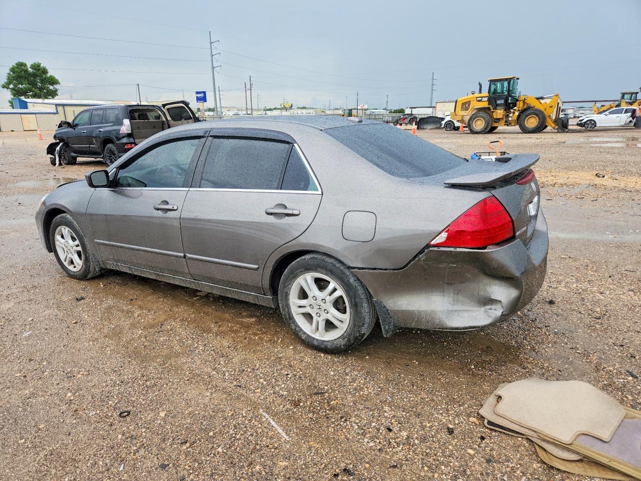 2007 Hond Accord Gray vin: 1HGCM568X7A026641