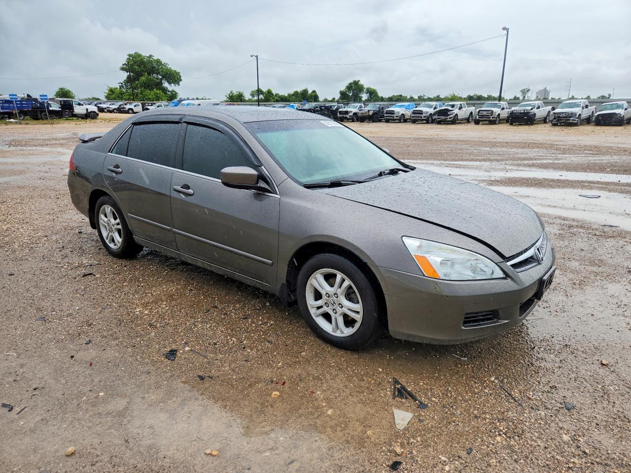 2007 Hond Accord Gray vin: 1HGCM568X7A026641