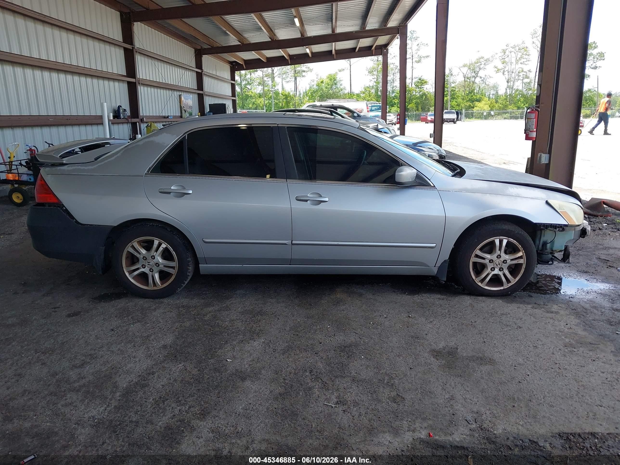 2007 Honda Accord 2.4 Ex Silver vin: 1HGCM568X7A167676
