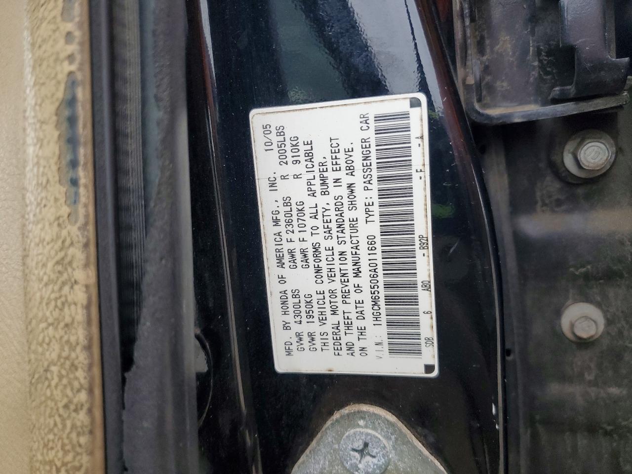 Honda Accord Black vin: 1HGCM65506A011660