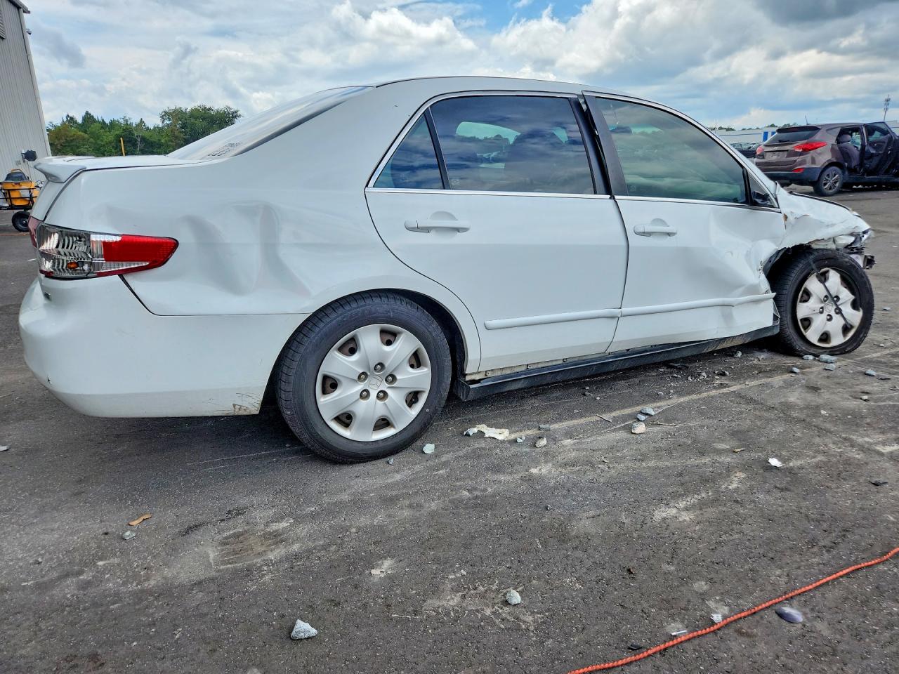 2004 Honda Accord Lx Белый vin: 1HGCM66304A036925