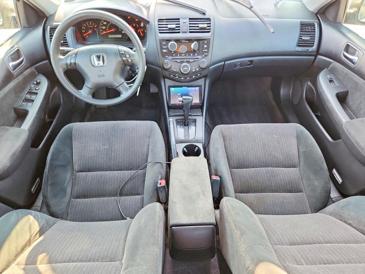 2004 Honda Accord Lx Silver vin: 1HGCM66314A026579