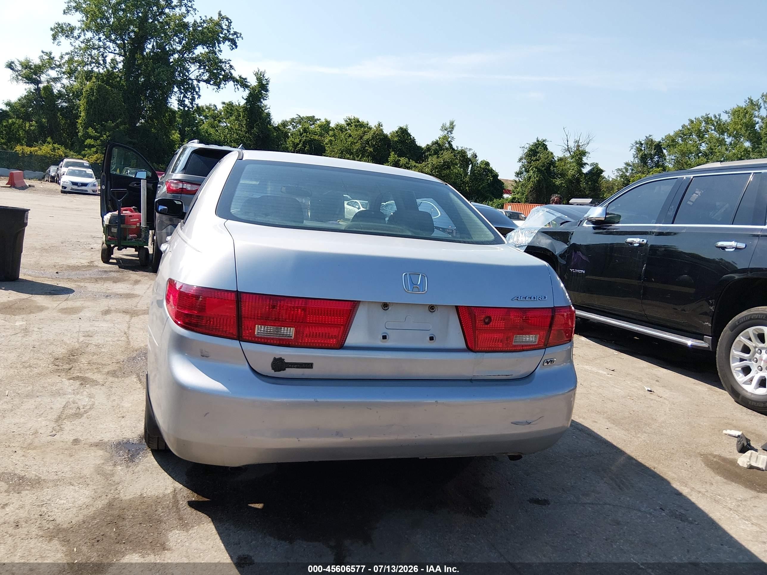 2005 Honda Accord 3.0 Lx Silver vin: 1HGCM66315A070146