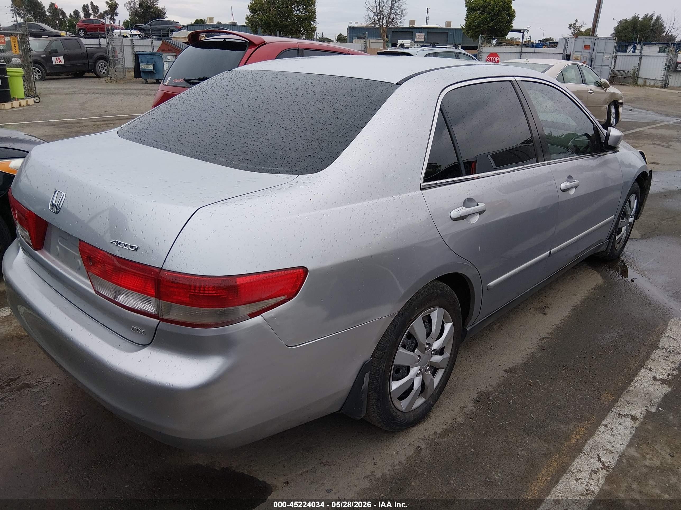 2004 Honda Accord 3.0 Lx Silver vin: 1HGCM66324A083860
