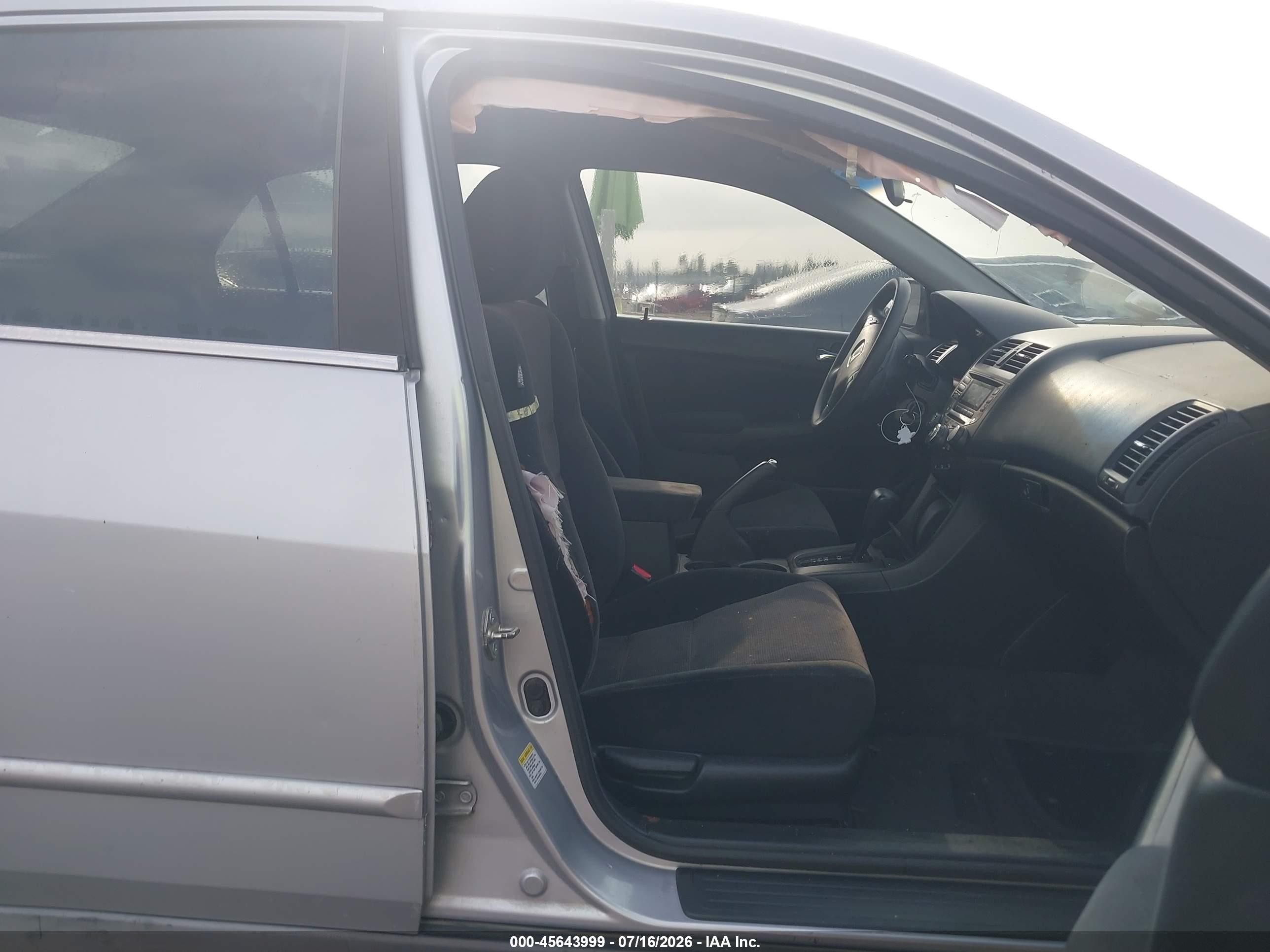 2005 Honda Accord 3.0 Lx Серебряный vin: 1HGCM66325A058622
