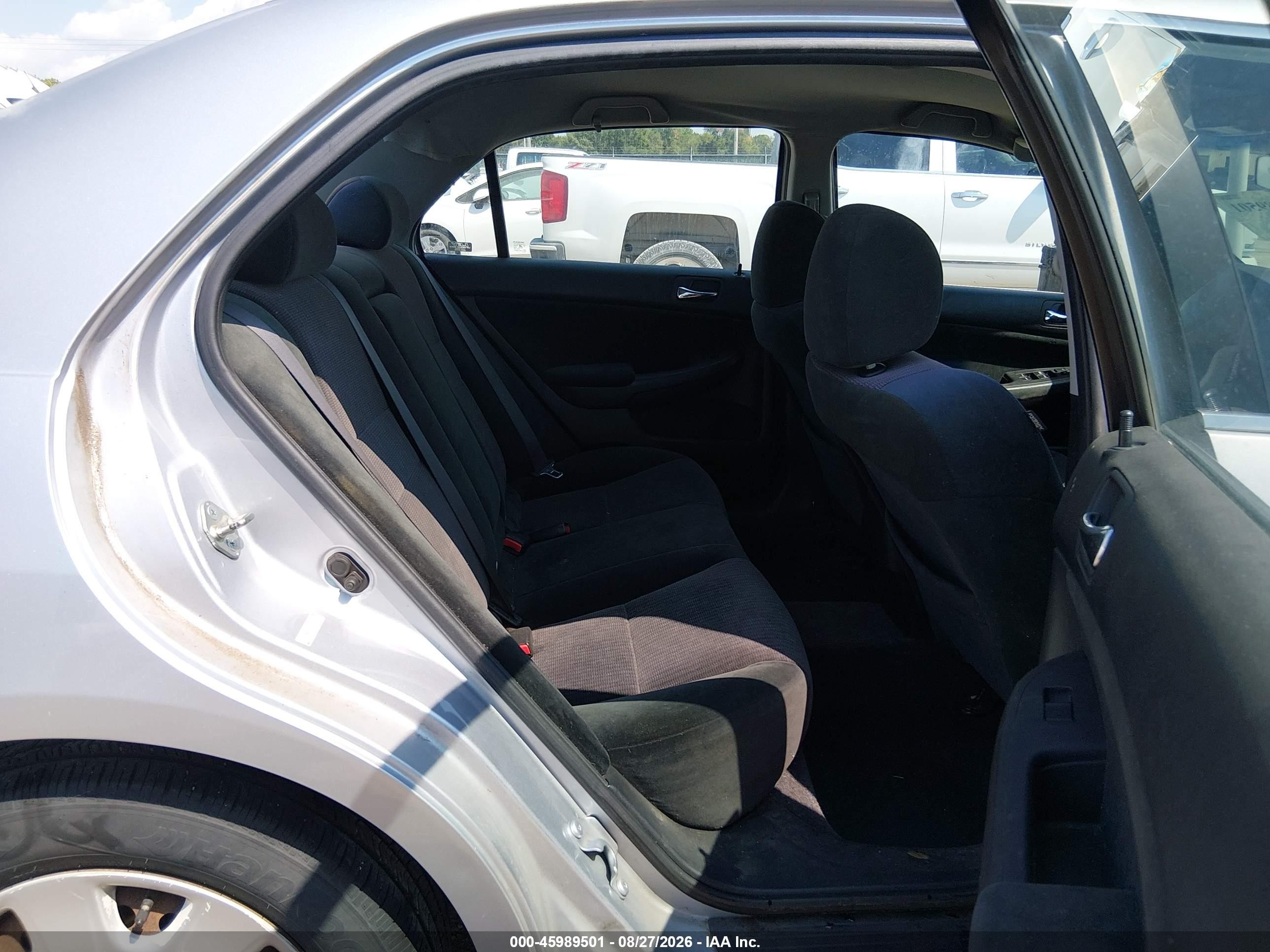 2004 Honda Accord 3.0 Lx Silver vin: 1HGCM66344A015320