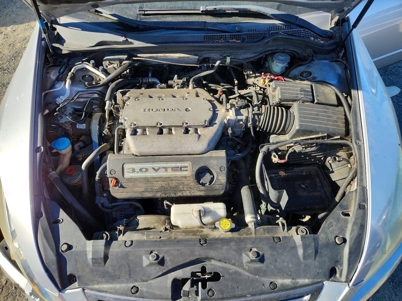 2005 Honda Accord Lx Silver vin: 1HGCM66375A015264
