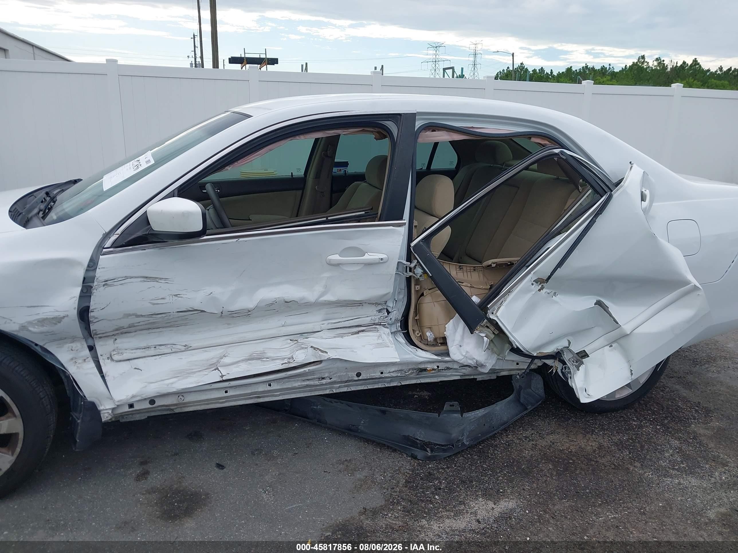 2007 Honda Accord 3.0 Se White vin: 1HGCM66427A094936