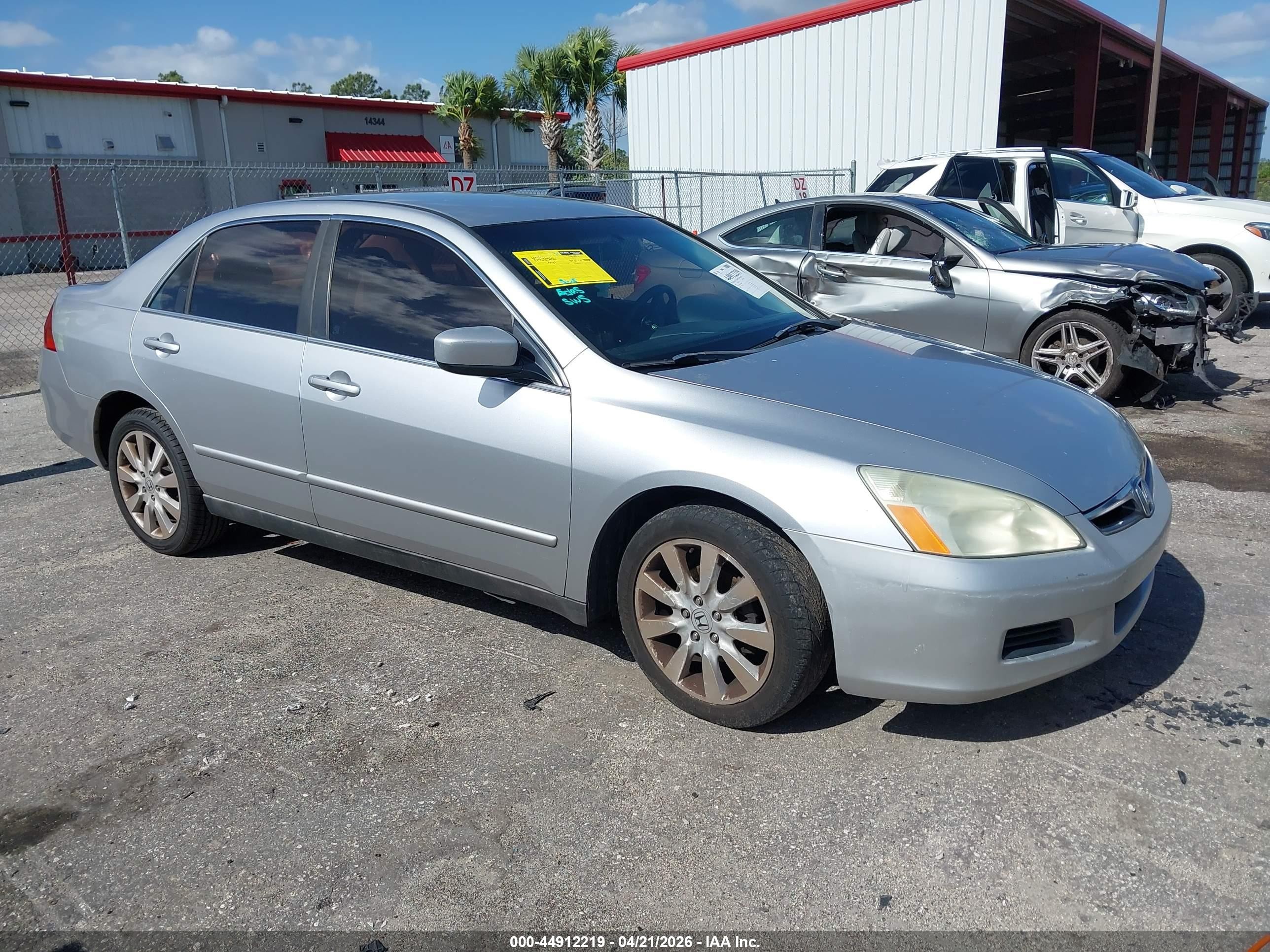 2007 Honda Accord 3.0 Se Silver vin: 1HGCM66457A060098