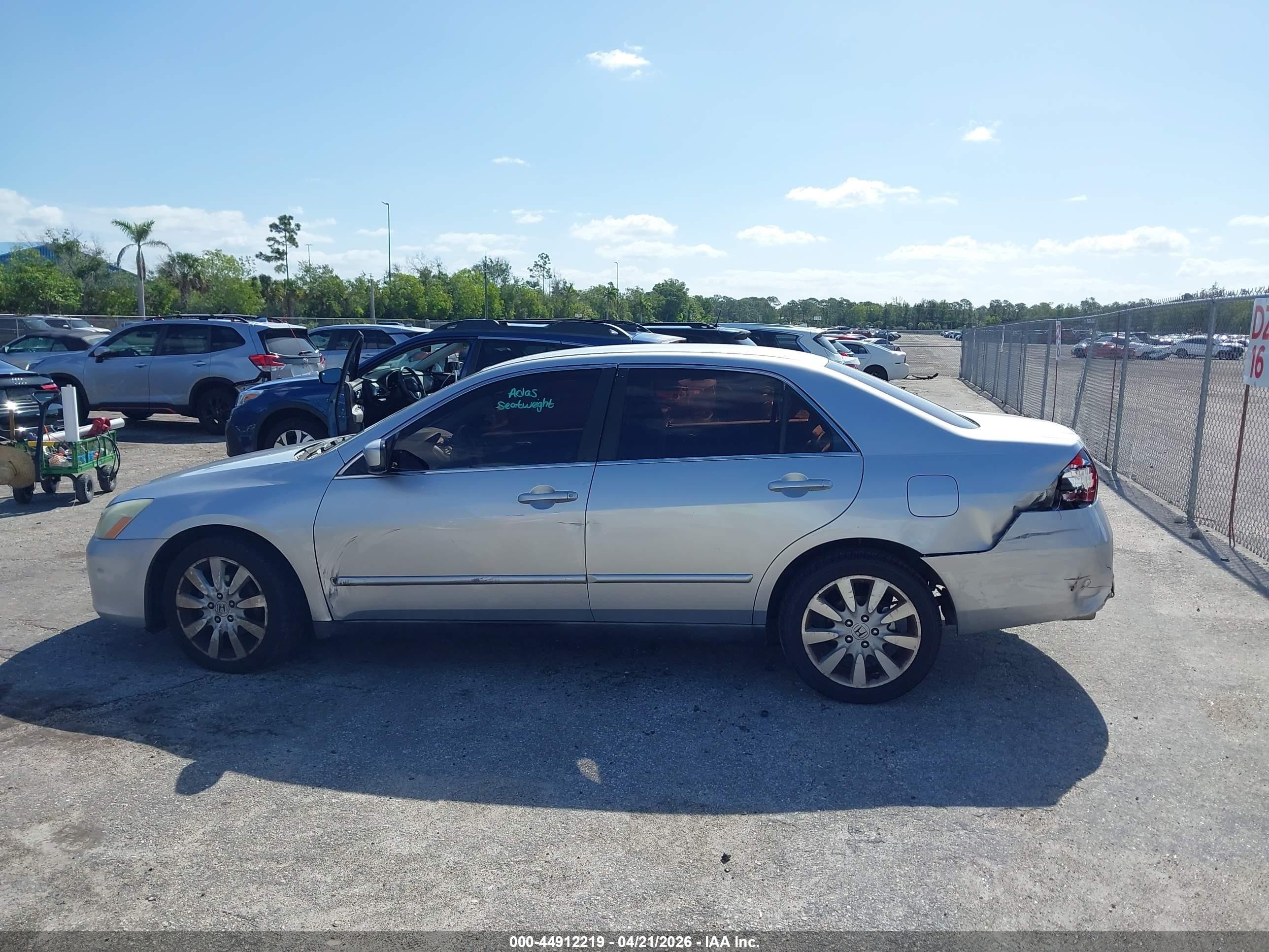 2007 Honda Accord 3.0 Se Silver vin: 1HGCM66457A060098