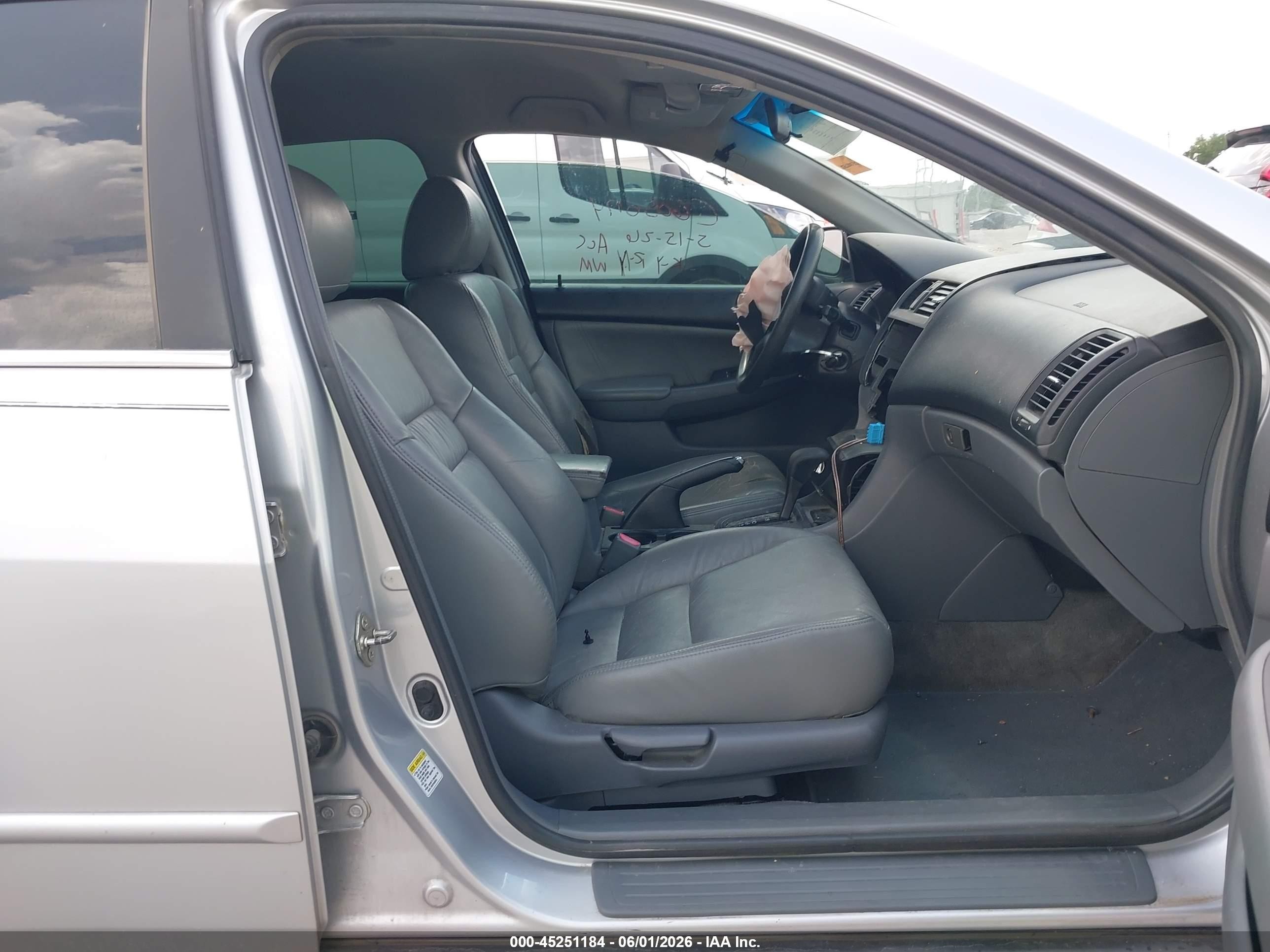 2007 Honda Accord 3.0 Se Silver vin: 1HGCM66477A056733