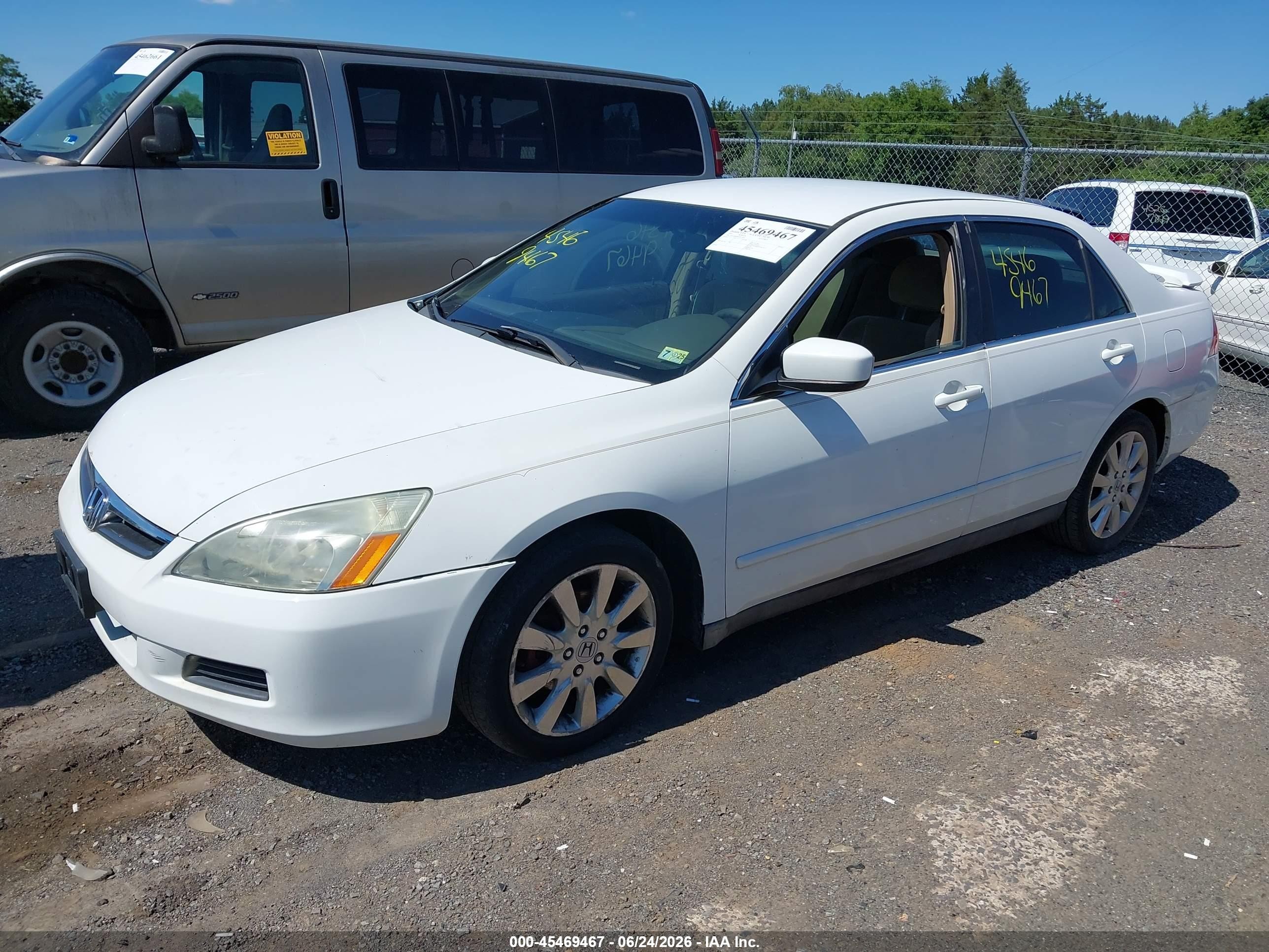 2007 Honda Accord 3.0 Se White vin: 1HGCM66497A027959