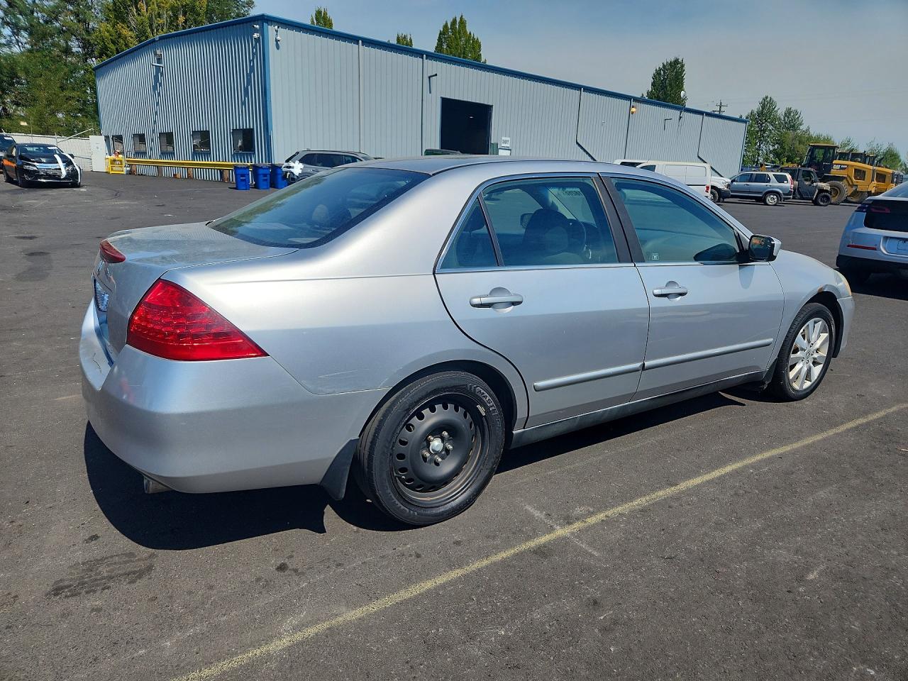 2007 Honda Accord Silver vin: 1HGCM66497A061626