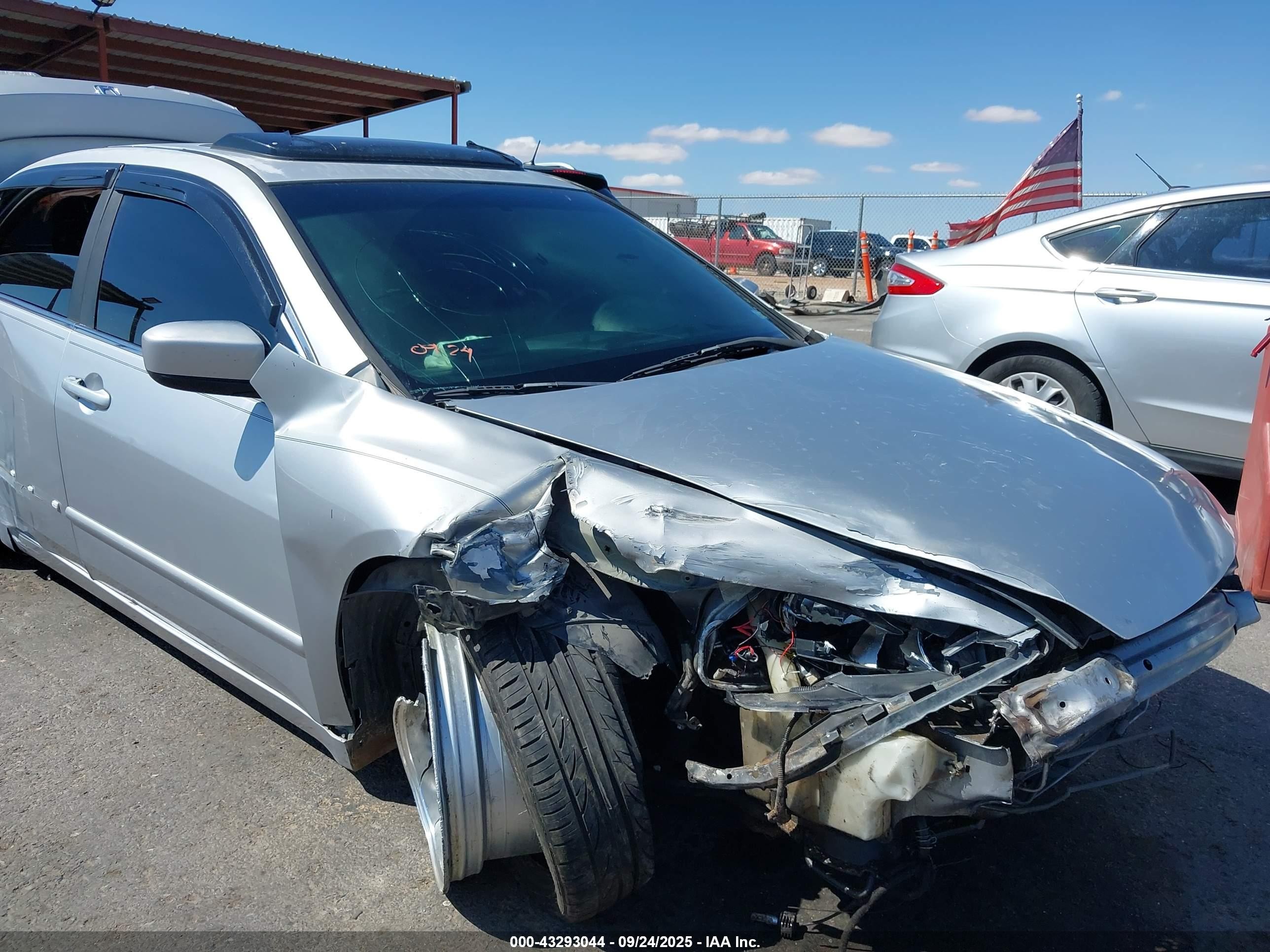 2003 Honda Accord 3.0 Ex Silver vin: 1HGCM66503A022197
